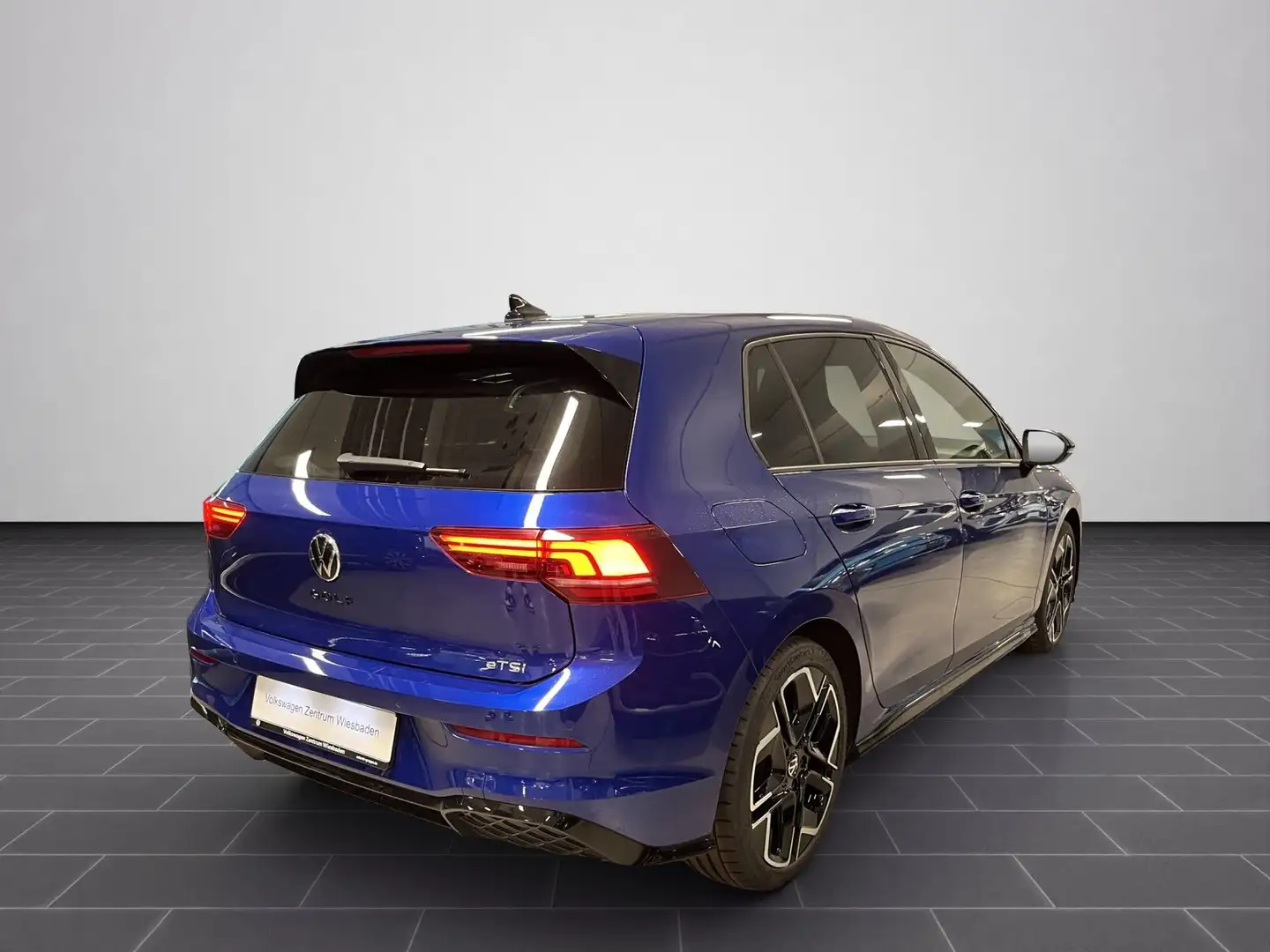 Volkswagen Golf VIII 1,5 eTSI DSG R-Line, Navi, Sitzh., Bla Blau - 2