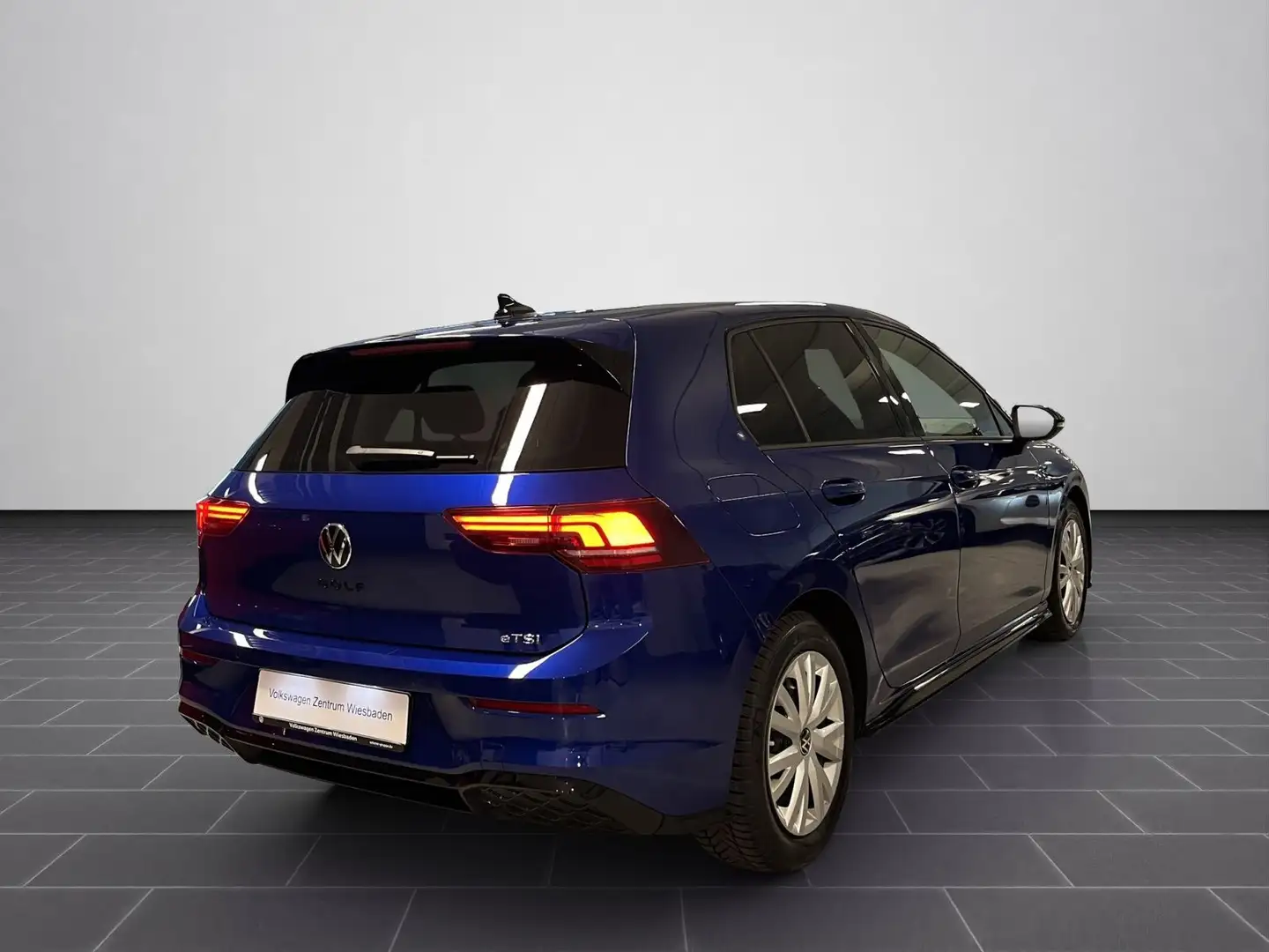 Volkswagen Golf 1,5 eTSI DSG R-Line, Navi, Sitzh., BlackSty Blau - 2