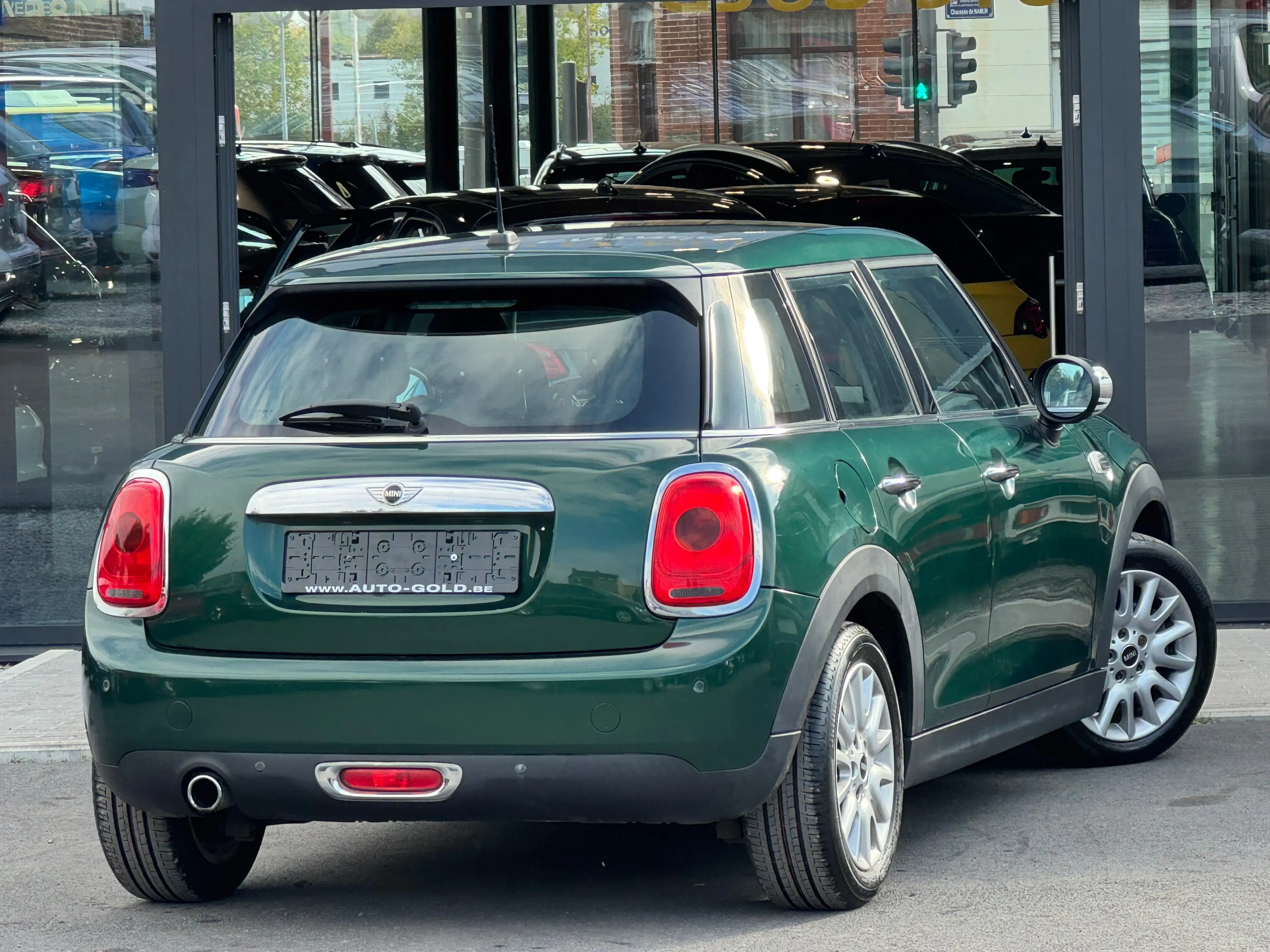 MINI Cooper 1.5i / EURO6B / EDITION / FACELIFT / 1PROP — photo 3
