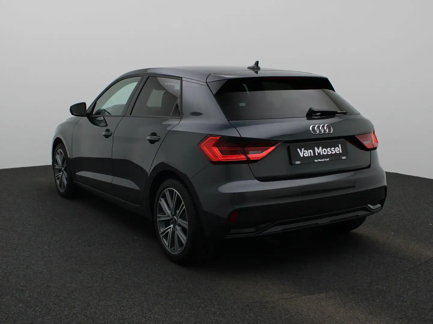 Audi A1 Sportback 30 TFSI Advanced edition Grigio - 2