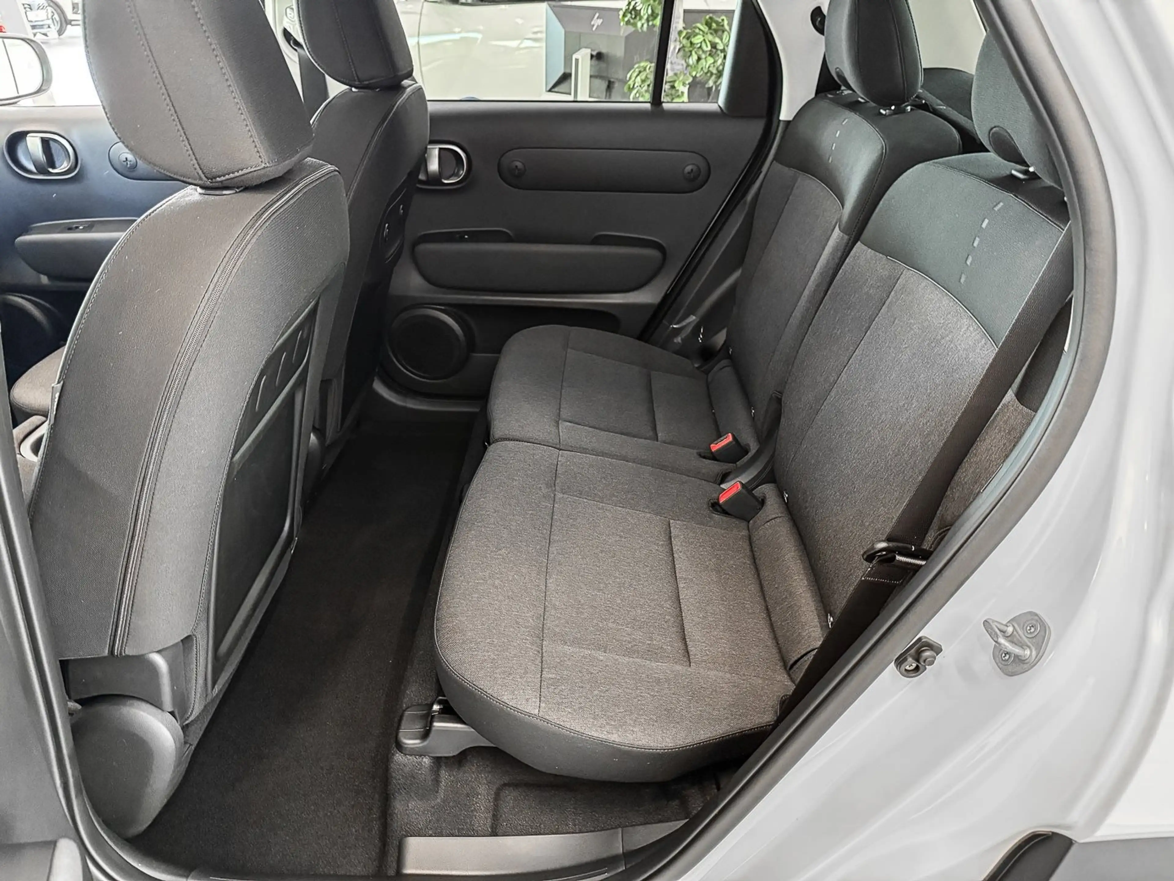 Hyundai Inster EV  42 kWh 97 PS Elektro 71 kW FWD Trend — photo 14