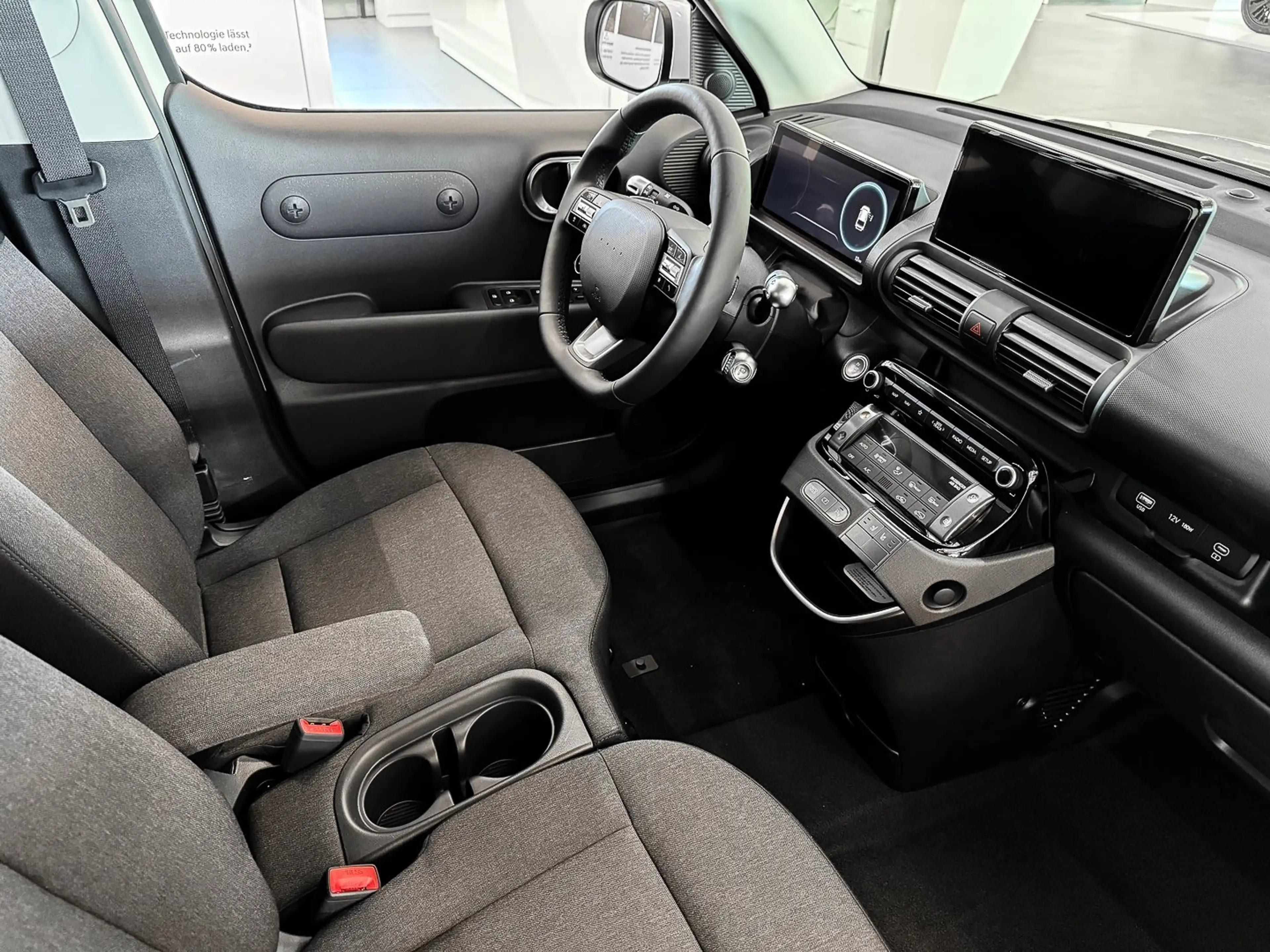 Hyundai Inster EV  42 kWh 97 PS Elektro 71 kW FWD Trend — photo 5