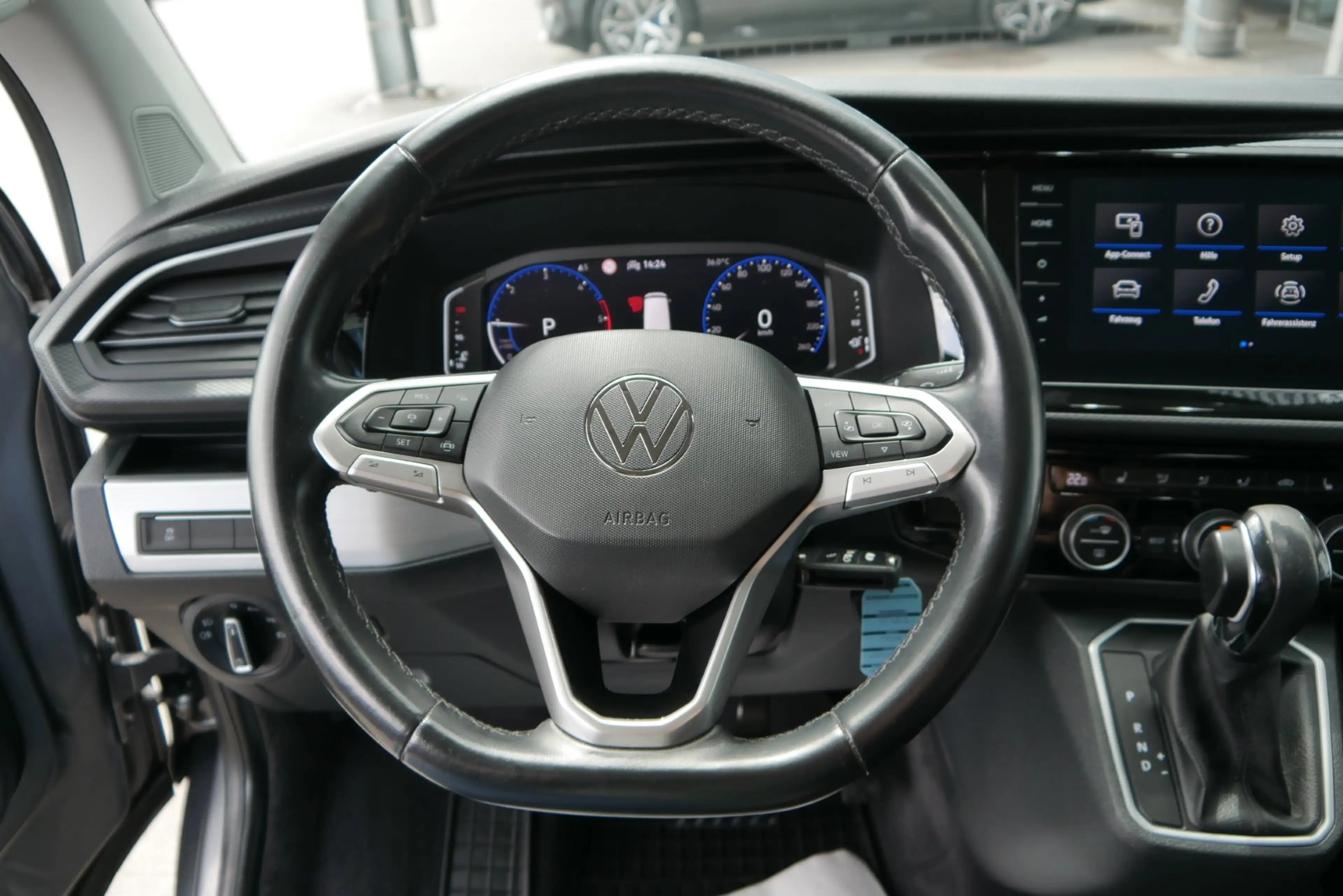 Volkswagen LT Multivan Cruise 2,0 TDI 4Motion DSG *Cruise/7-Sitze/AHK/Navi/ACC/LED* — photo 11