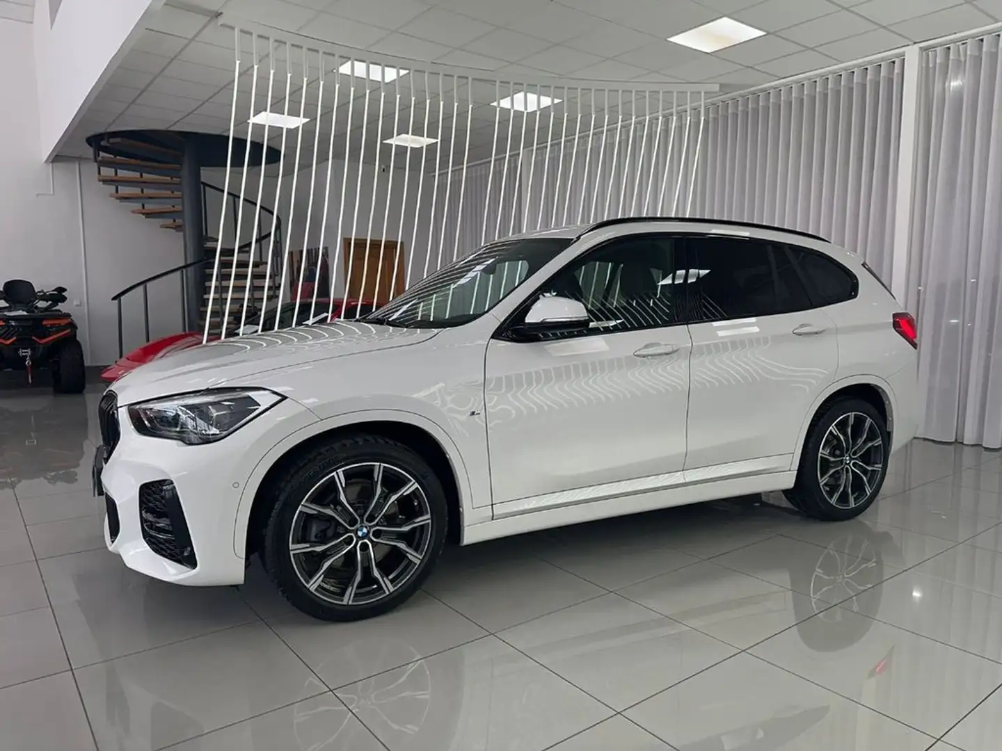 BMW X1 xDrive 20dA Blanco - 2