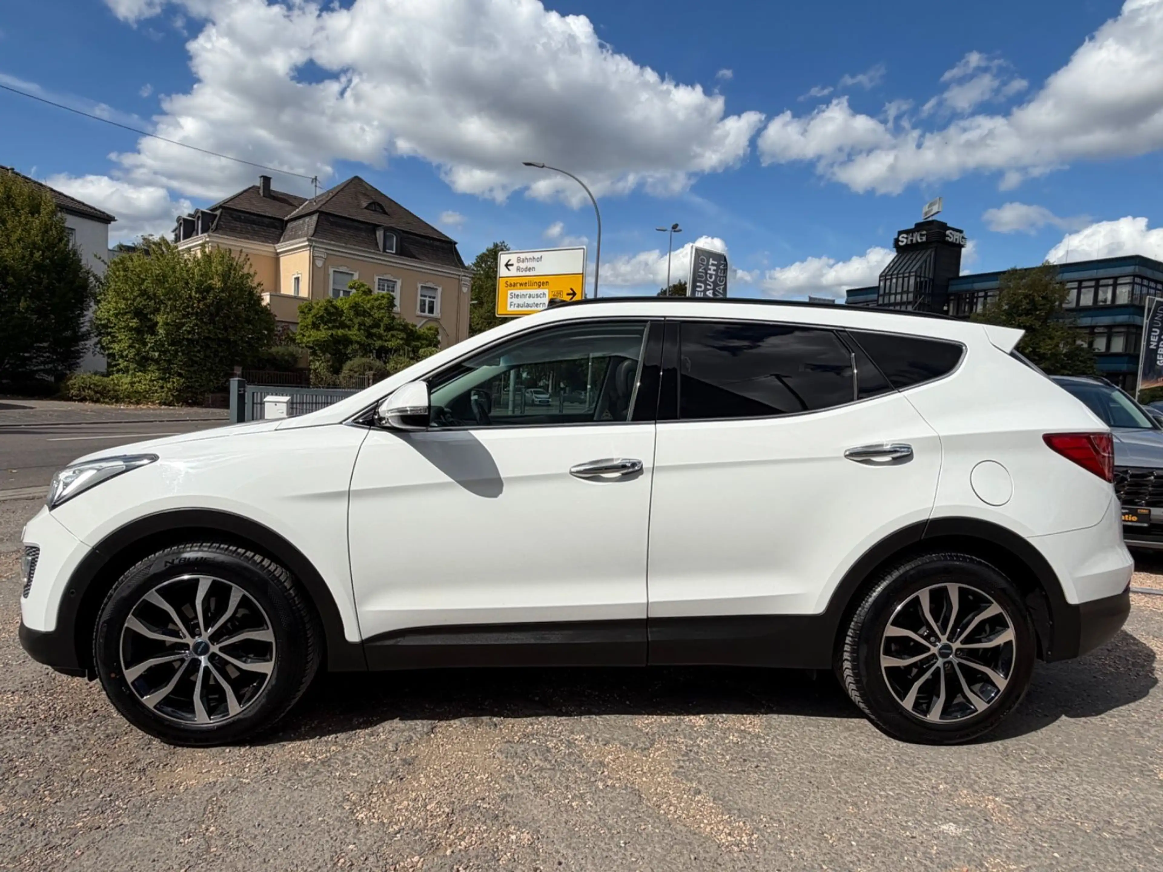 Hyundai SANTA FE Premium 4WD — photo 3