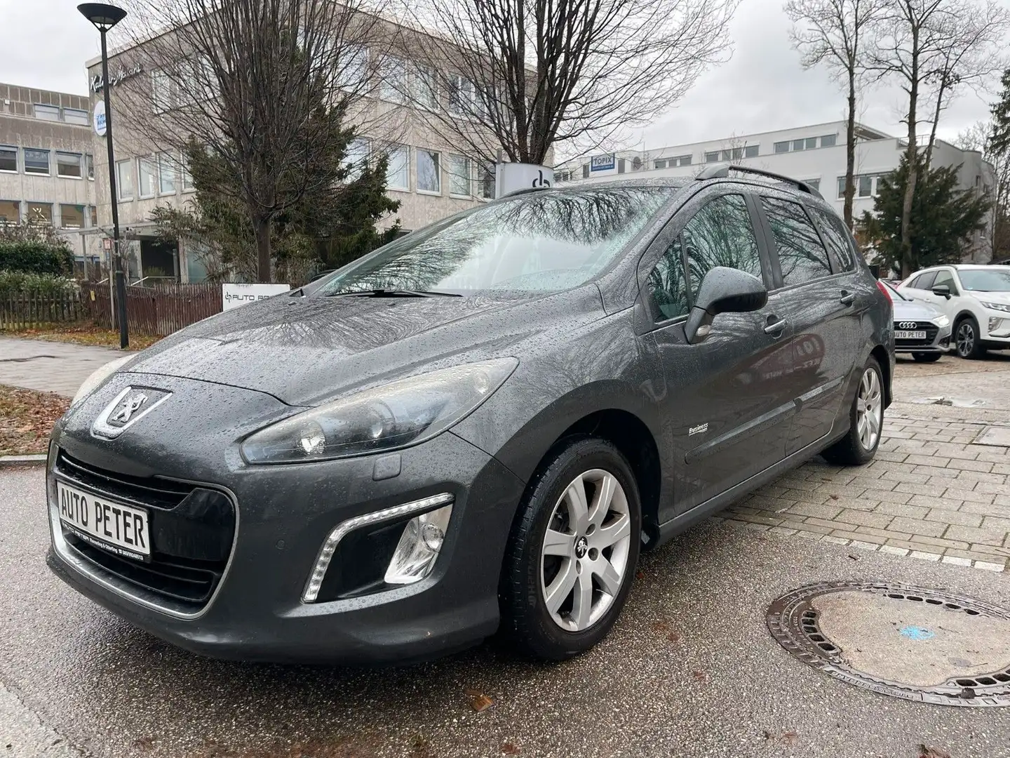 Peugeot 308 SW Business-Line Grau - 1