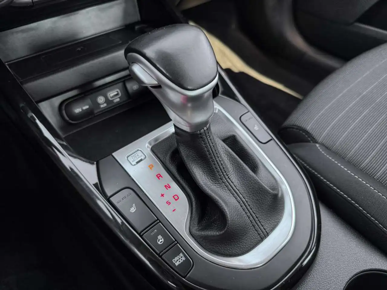 Kia Forte снимка Kia Forte