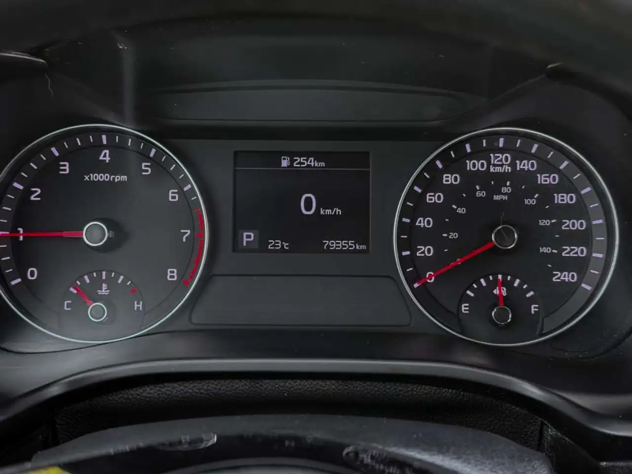 Kia Forte снимка Kia Forte