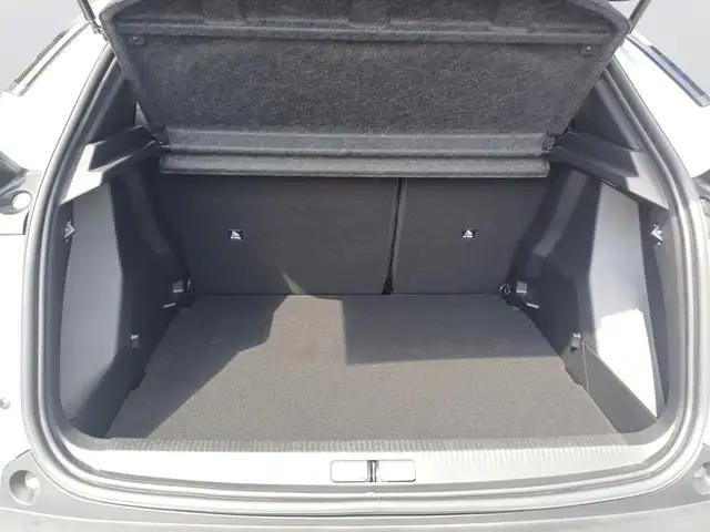 Peugeot 2008 view 7