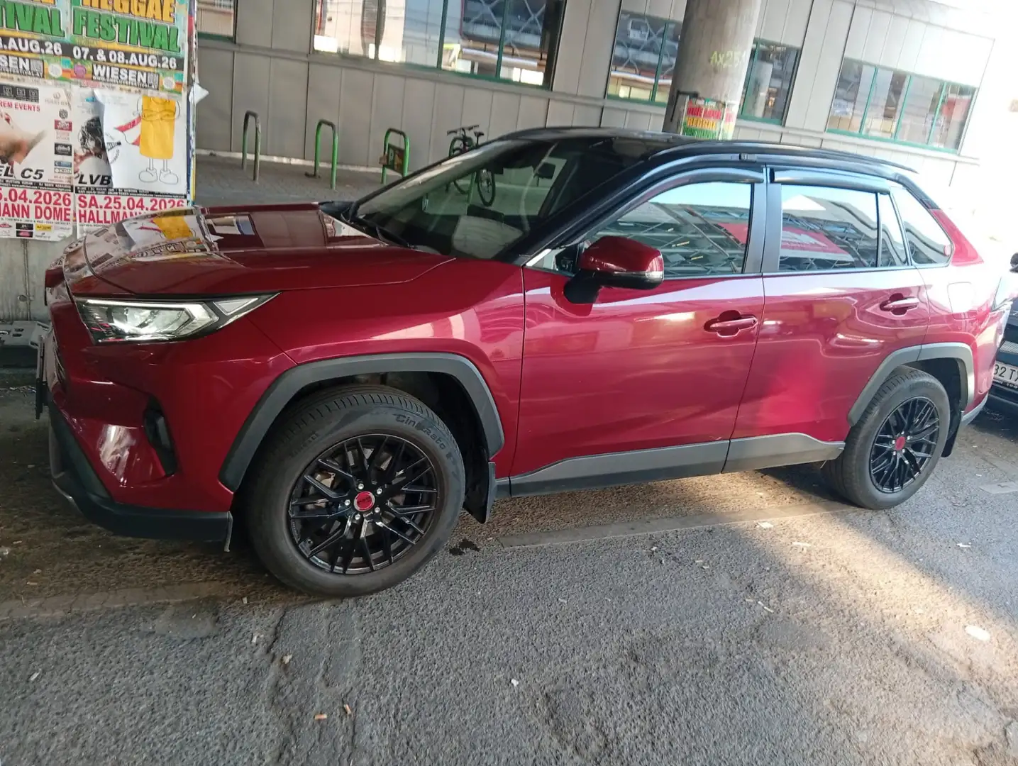Toyota RAV 4 2.5 4x2 Hybrid Team Deutschland - 1