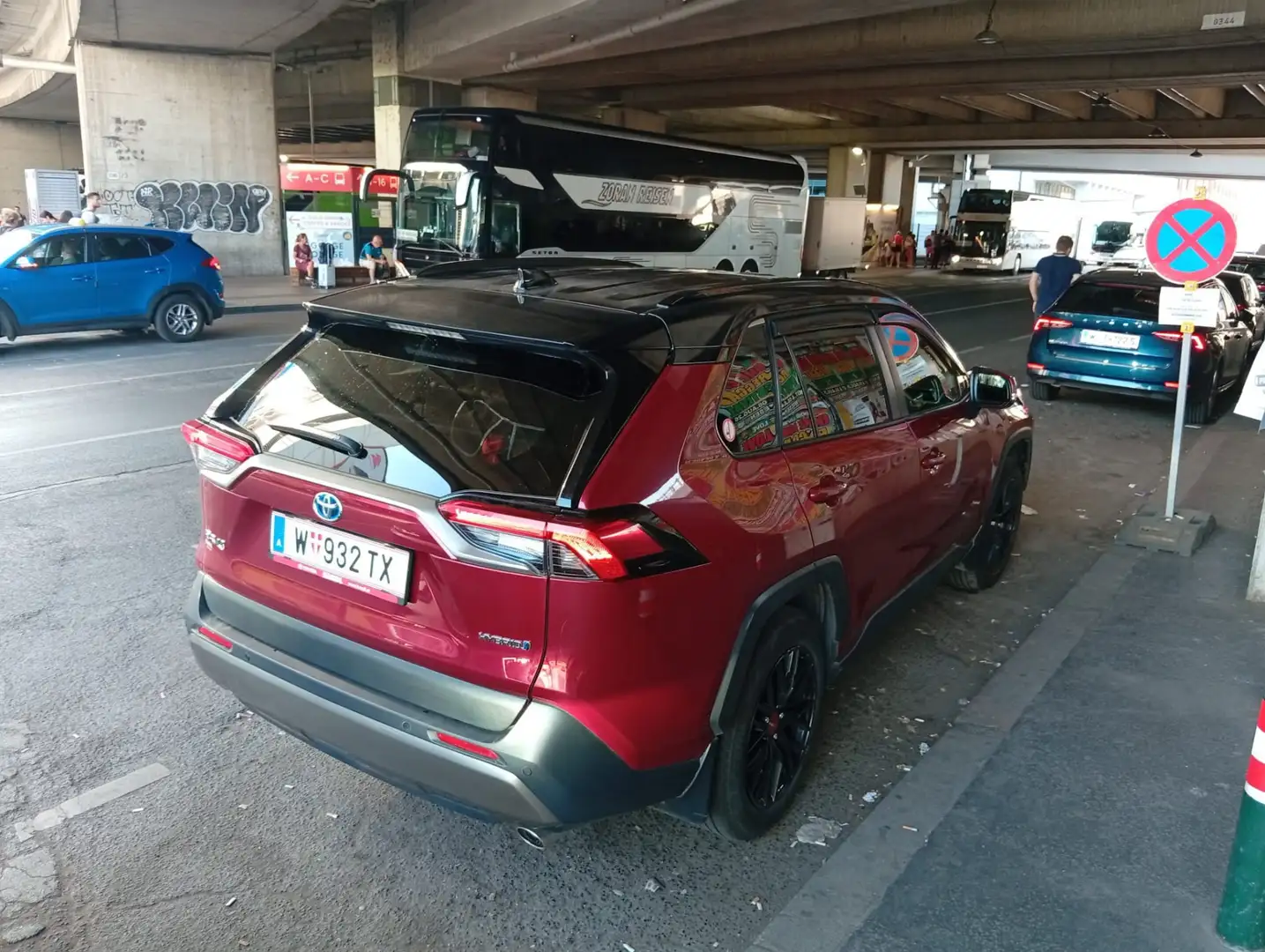 Toyota RAV 4 2.5 4x2 Hybrid Team Deutschland - 2