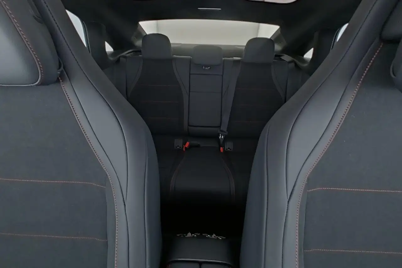 Mercedes-Benz CLA 4MATIC AMG Line, миниатюра 16