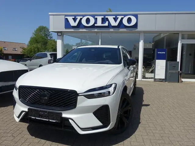 Volvo XC60 Black Edition Plus T8 AWD/Pano/360°/BLS/H&K