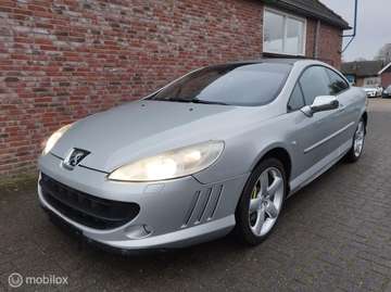 Coupé 2.7 HDiF Féline
