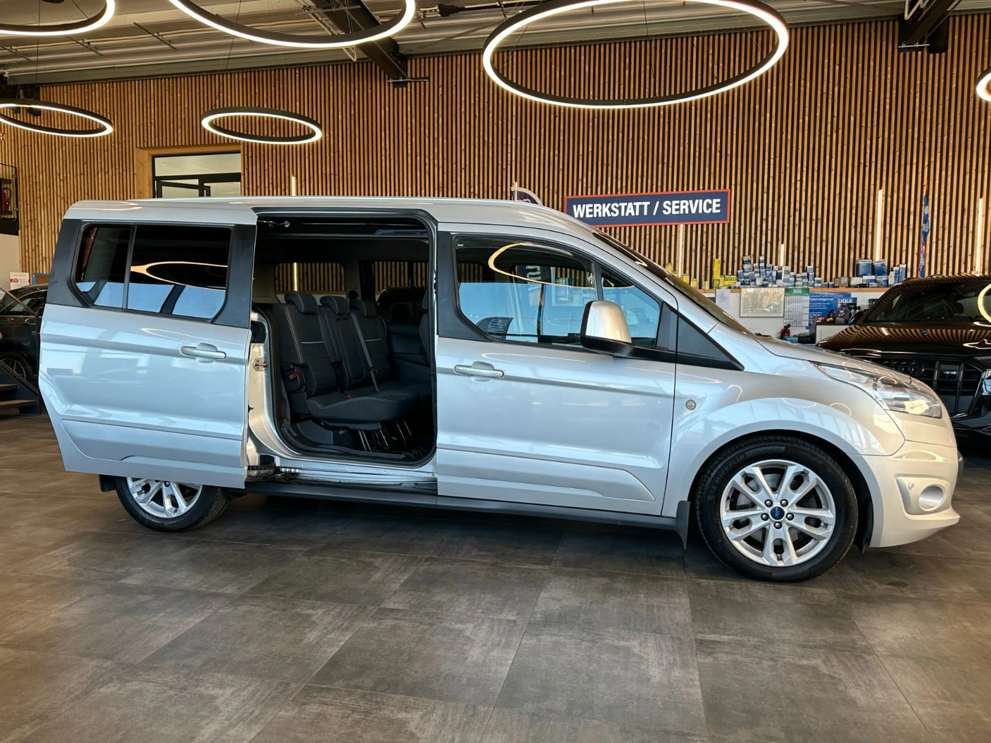 Ford Tourneo Connect Grand *PANO*SZHZ*TEMPO*NAVI*PDC*KAMERA* — photo 7