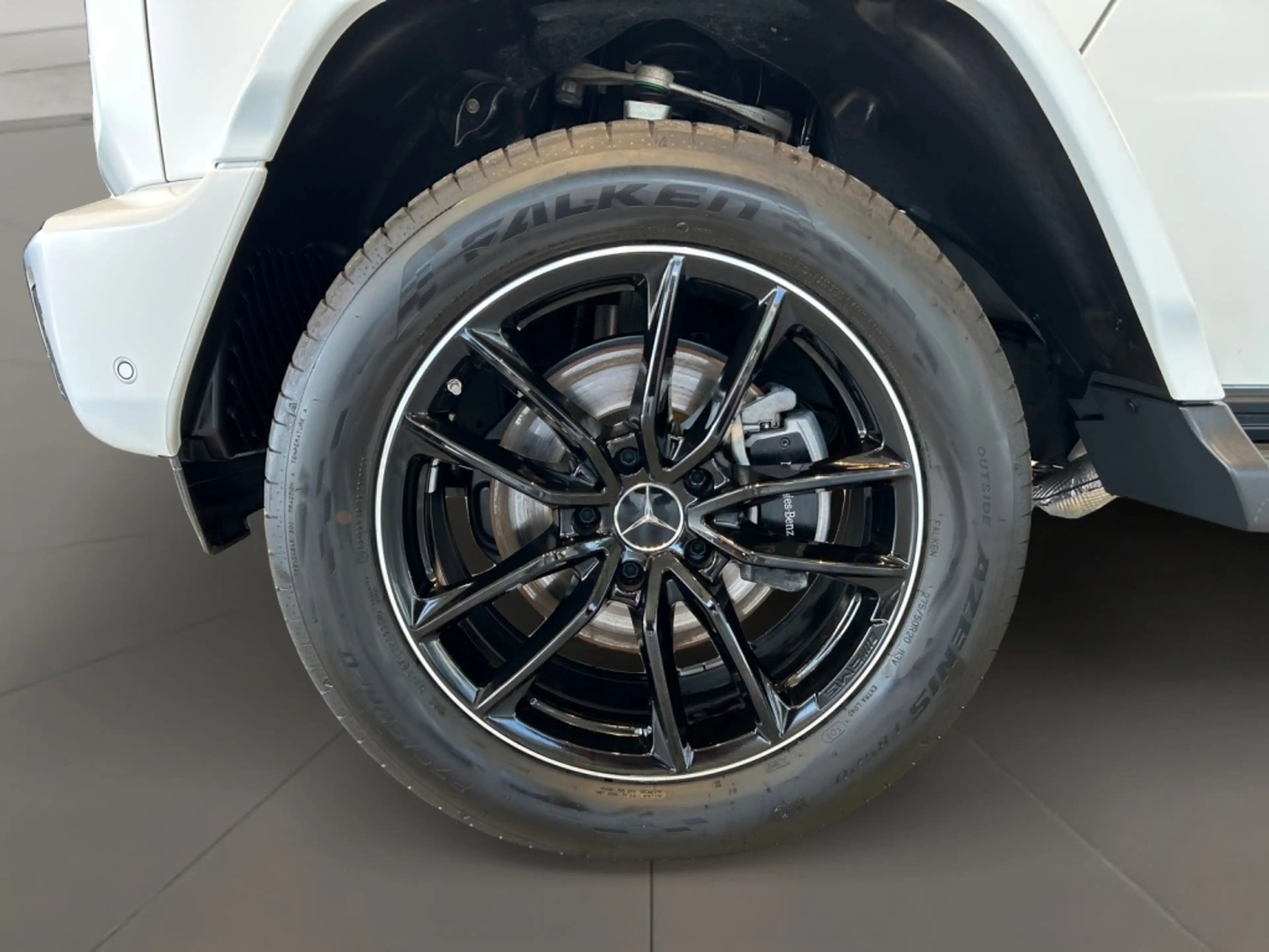 Mercedes-Benz G 500 AMG AMG+MBUX+Burm+MBeam+Night+AHK+SHD+Cam — photo 8