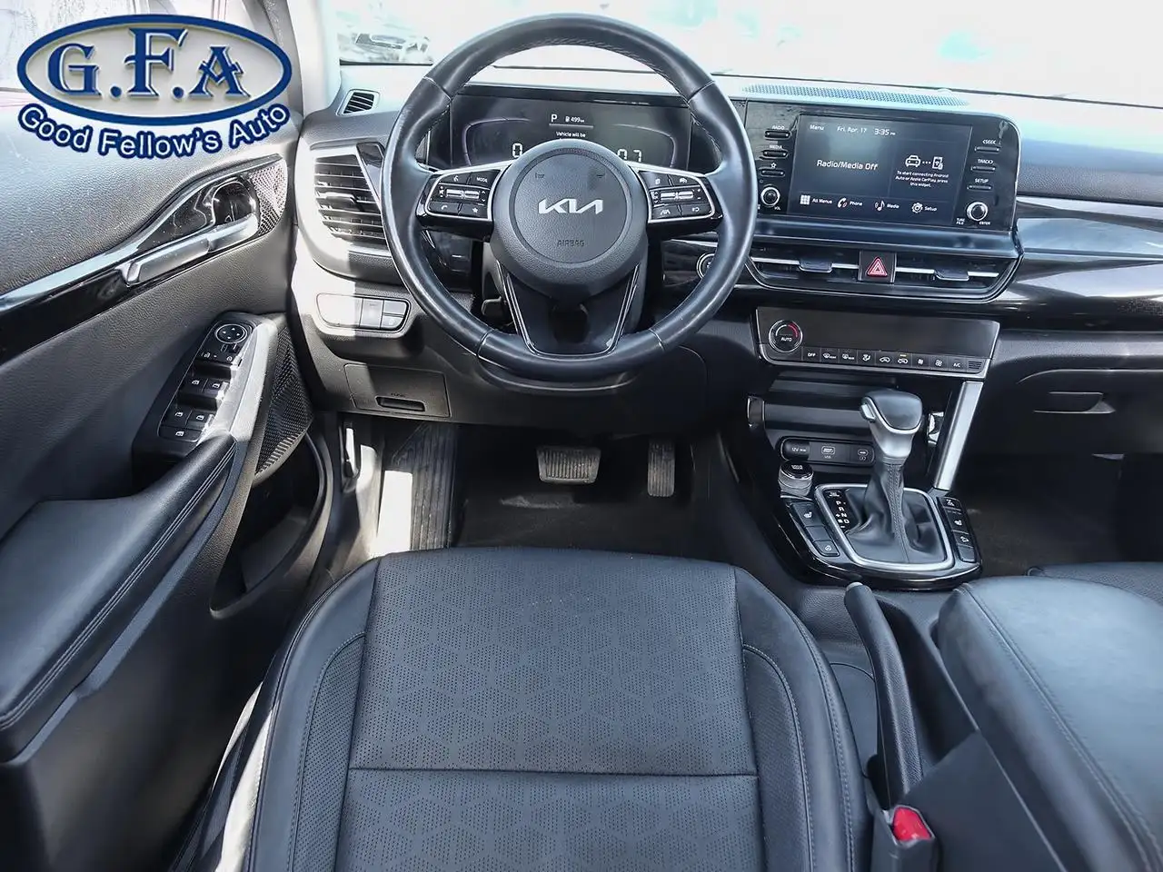 Kia Seltos снимка Kia Seltos