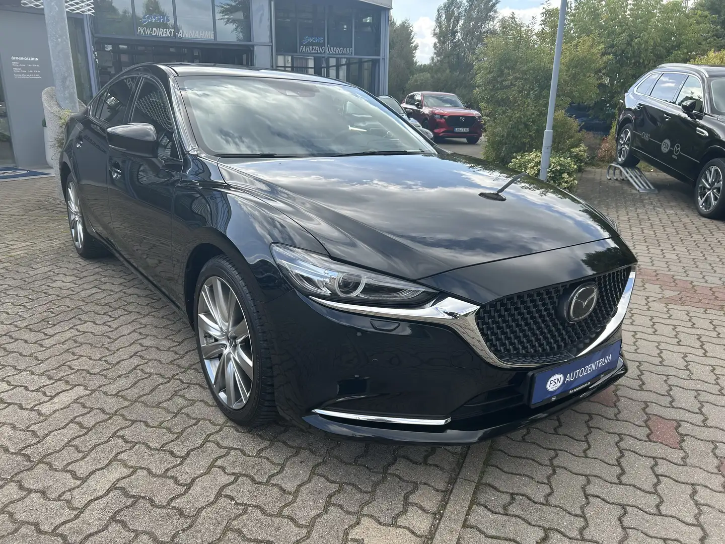 Mazda 6 2.5L SKYACTIV G 194 6AT FWD TAKUMI SUNR Schwarz - 2