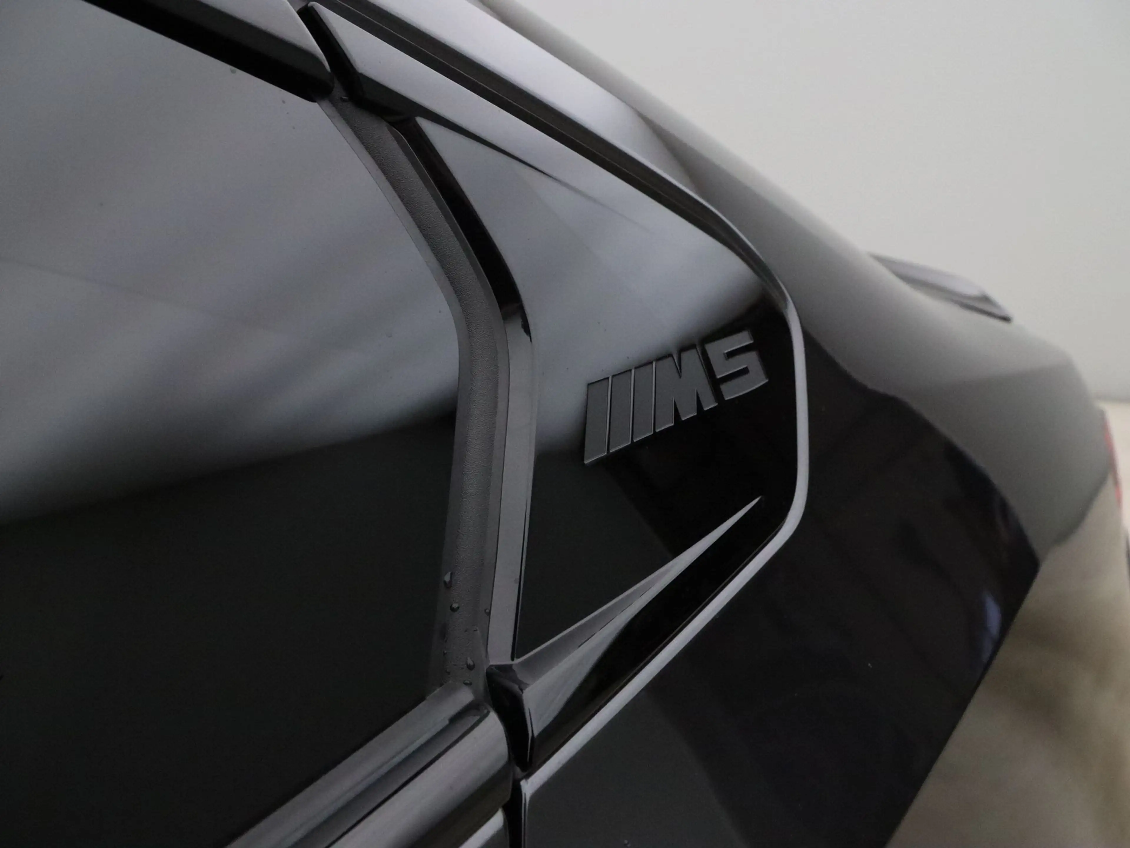BMW M5 Sedan — photo 13
