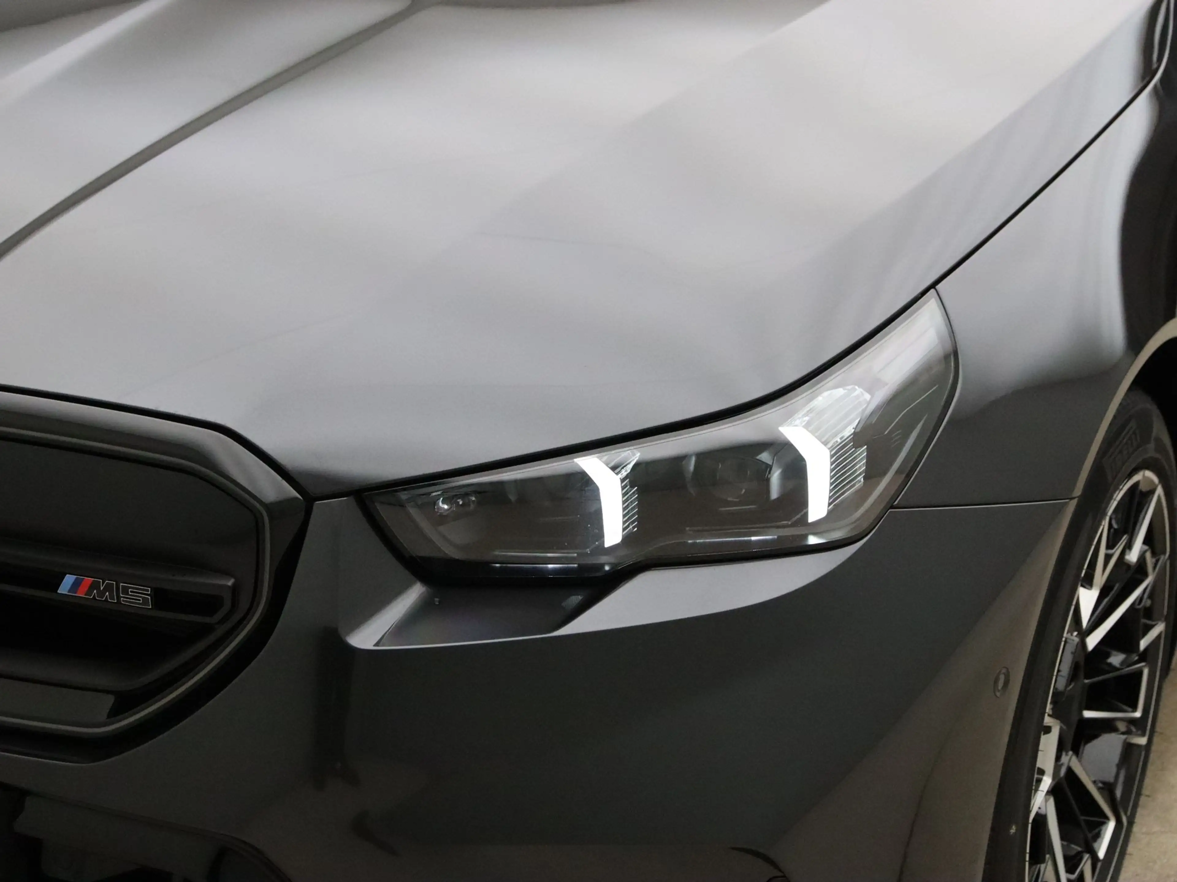 BMW M5 Sedan — photo 10