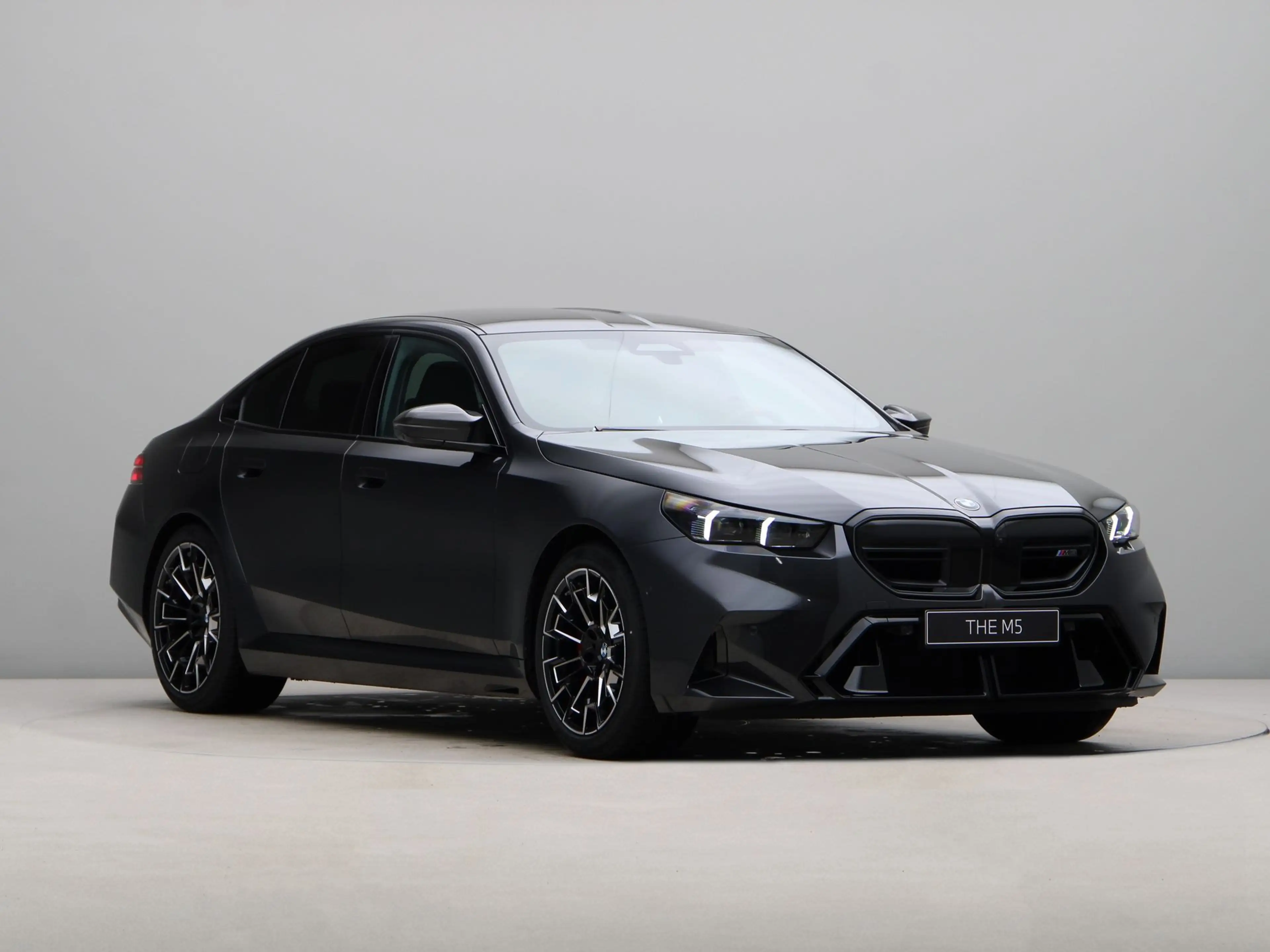 BMW M5 Sedan — photo 3