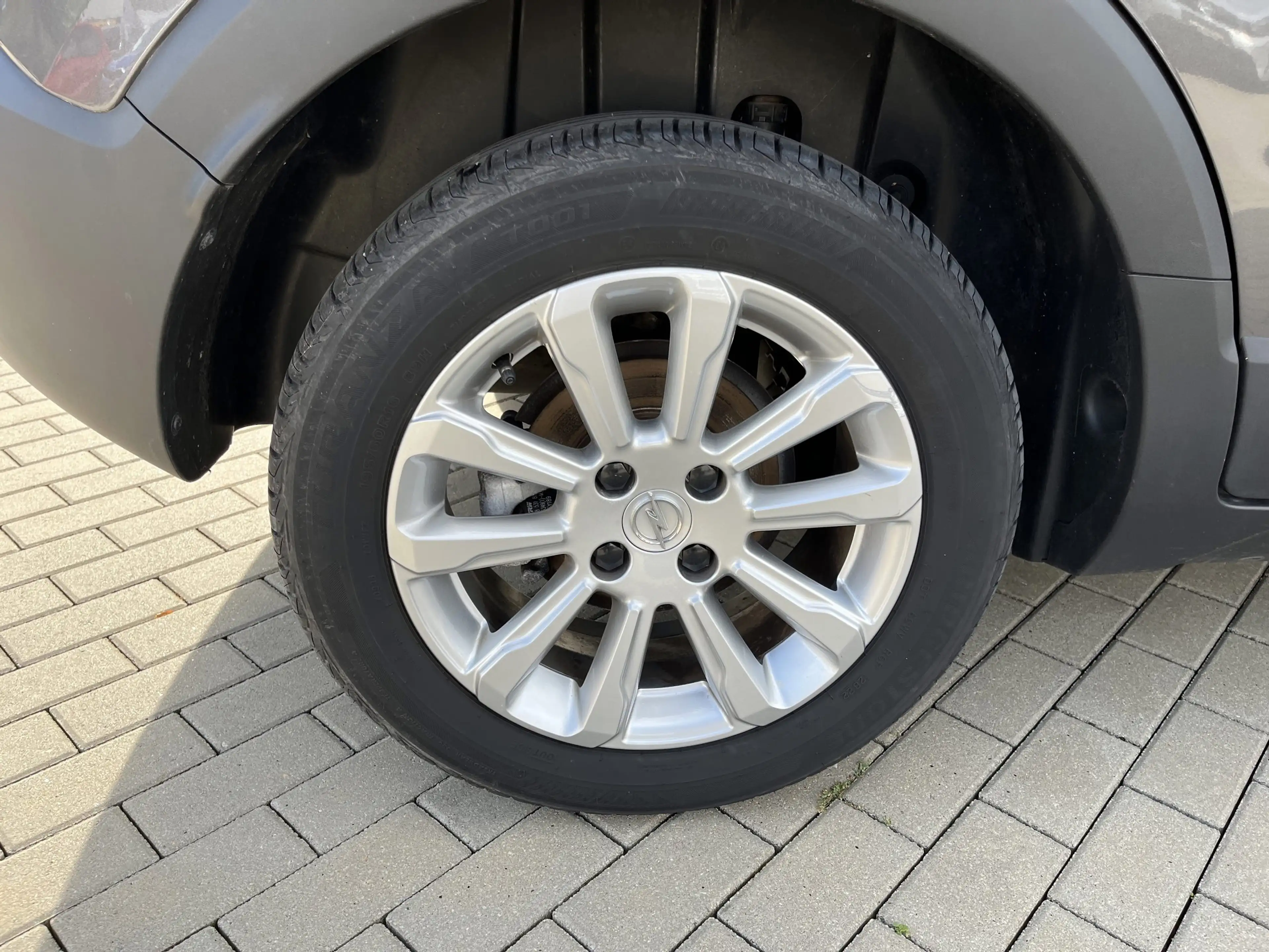 Opel Crossland 1.2 Turbo Elegance LED+SHZ+2xKlima — photo 8