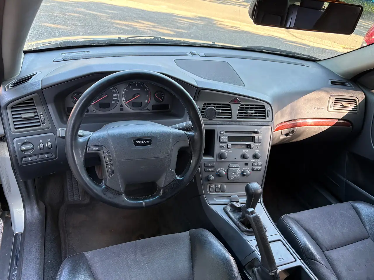 Volvo V70 2.4i, foto 10