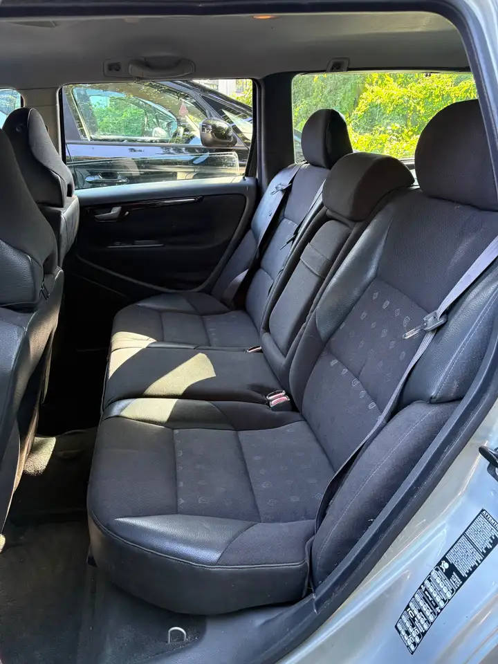 Volvo V70 2.4i, foto 9