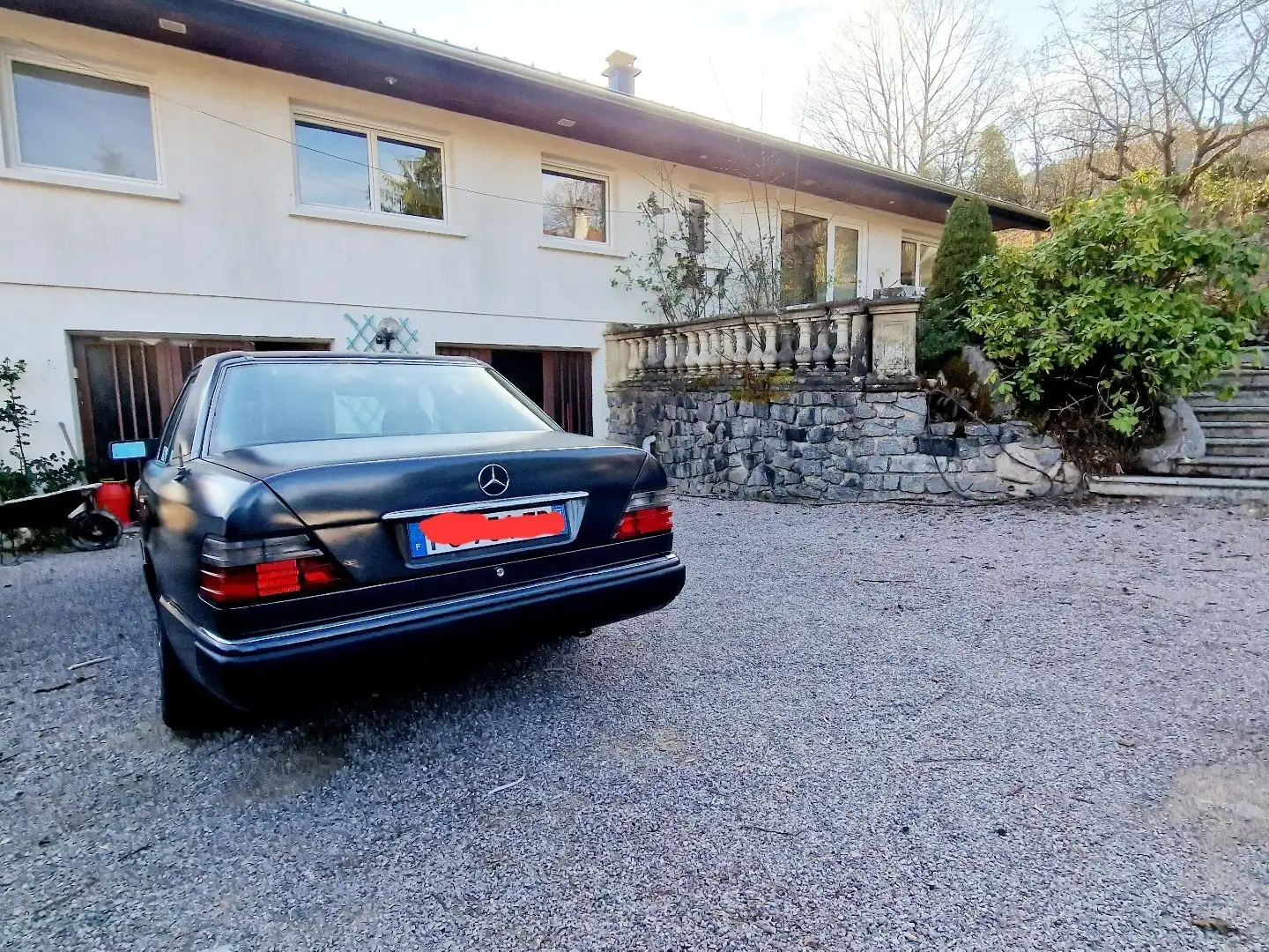 Mercedes-Benz 300 D - 2