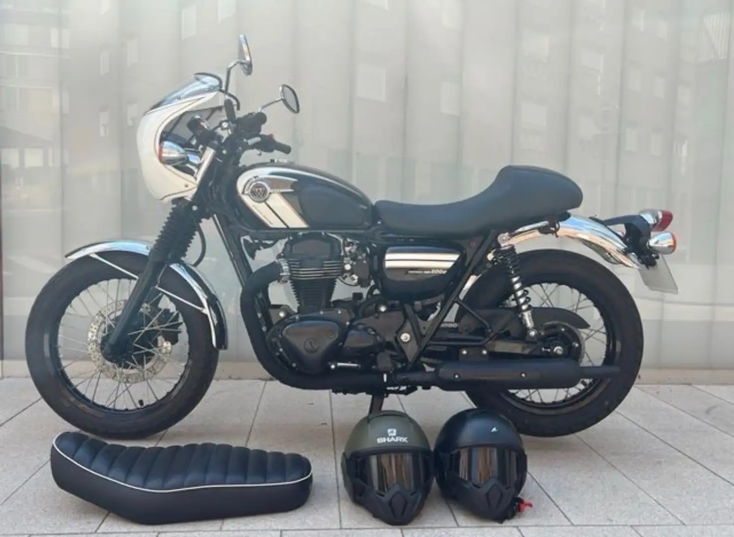 Kawasaki W 800 Blanco - 1