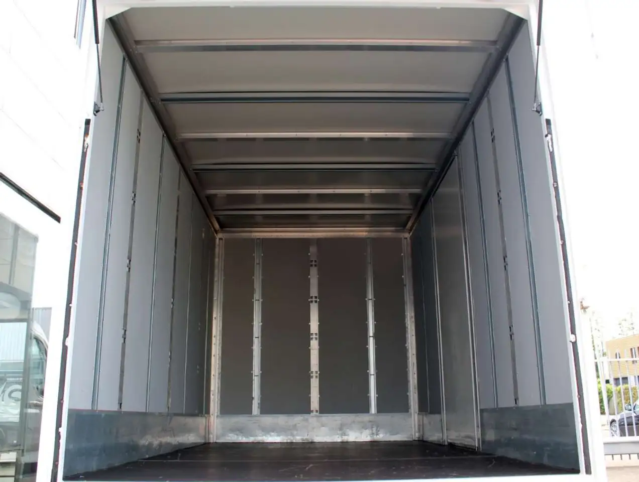Maxus eDeliver 9 2024