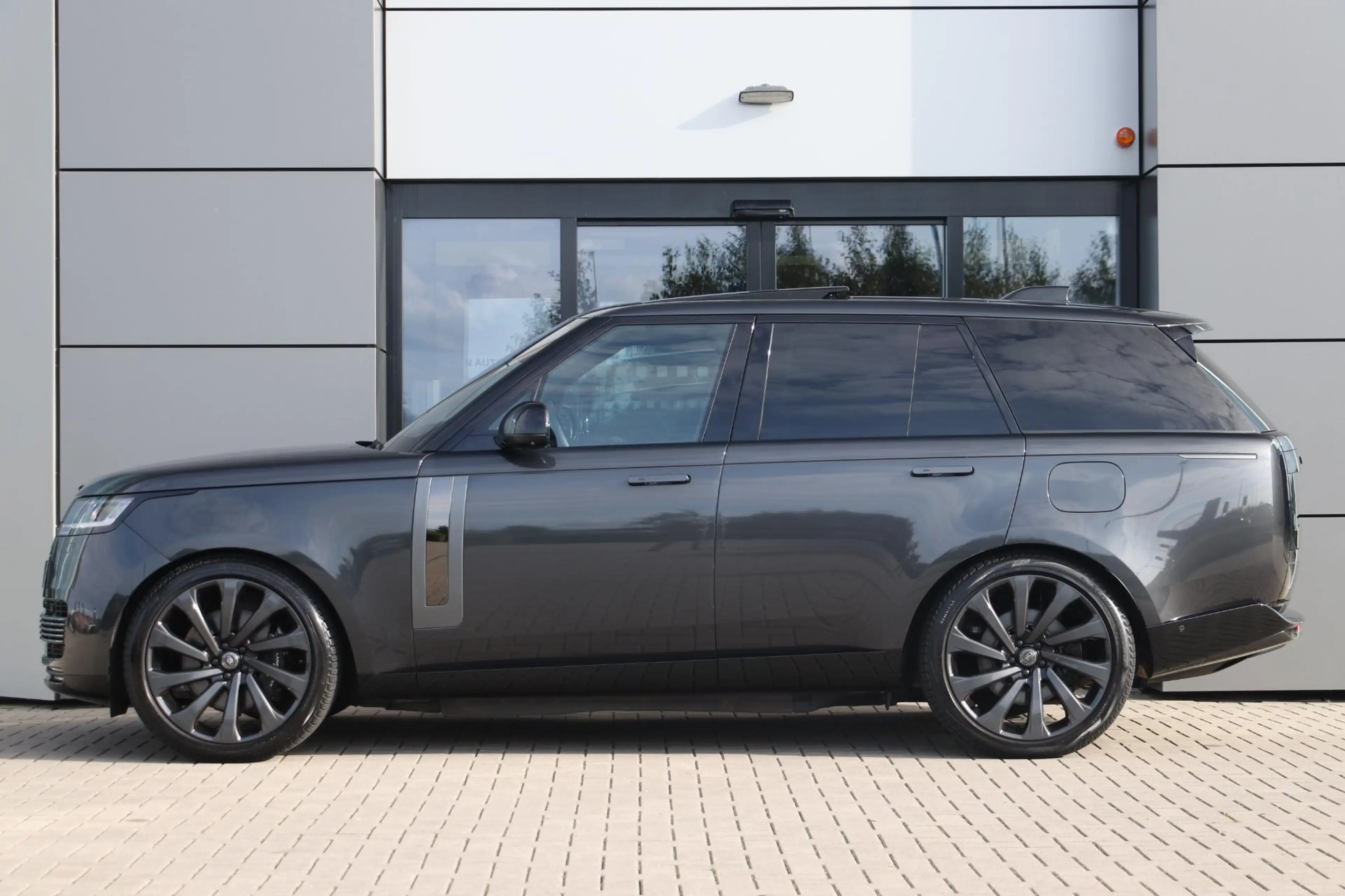 Land Rover Range Rover P510e SV l BTW l Intrepid Exterieur l Elektr. Trek — photo 7
