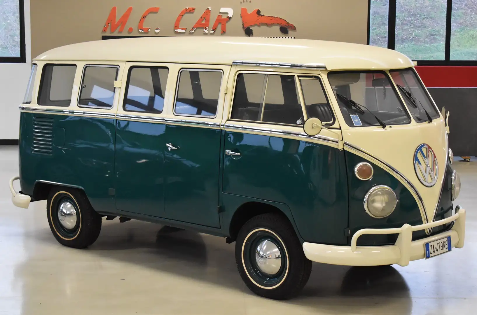 Volkswagen T1 T1 BUS 9 POSTI LUX ISCRITTO ASI Verde - 1
