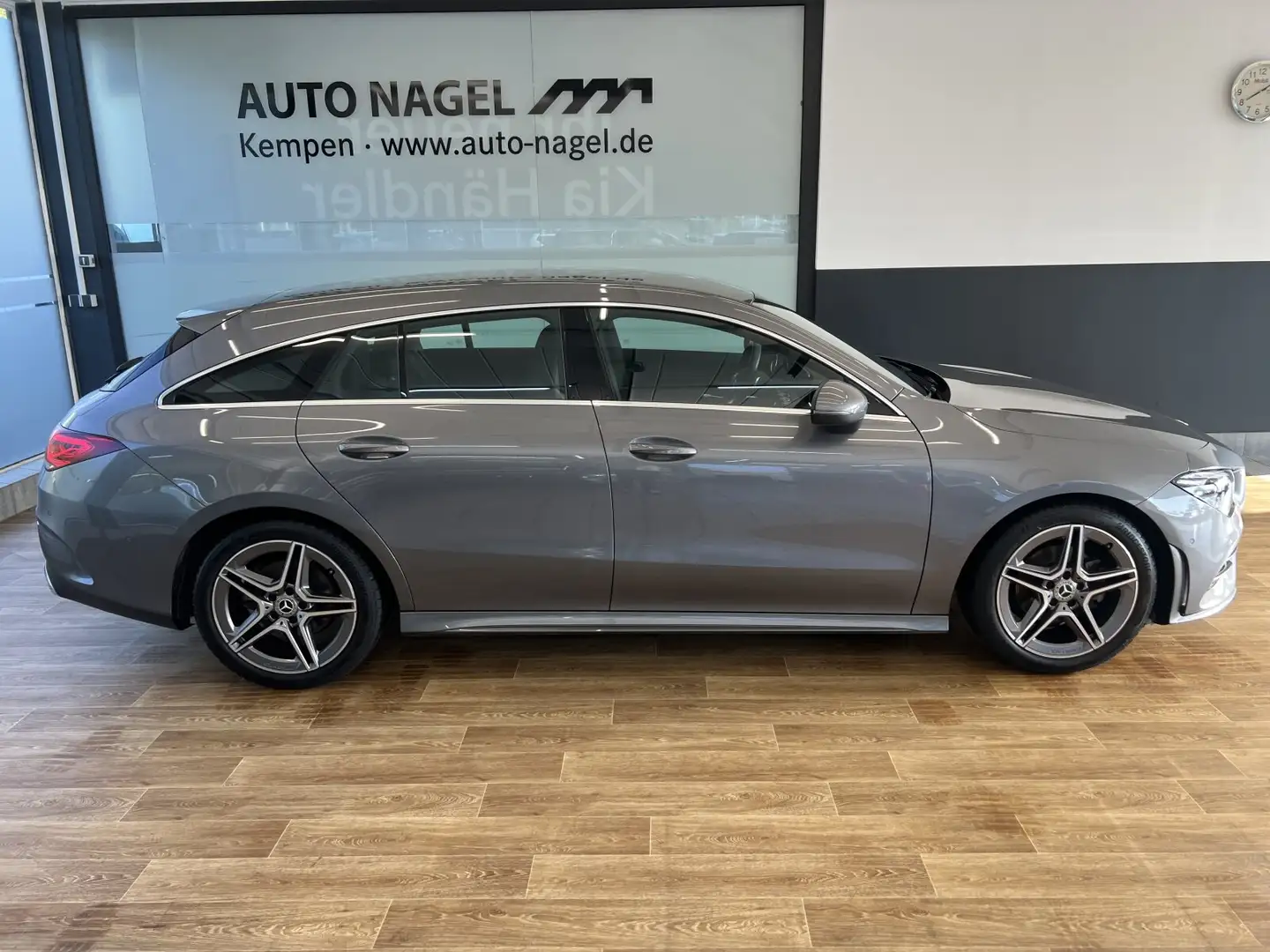 Mercedes-Benz CLA 180 CLA 180 SB AMG +LED+NAVI+DAB+Easy-Pack+CarPlay+ Grau - 2