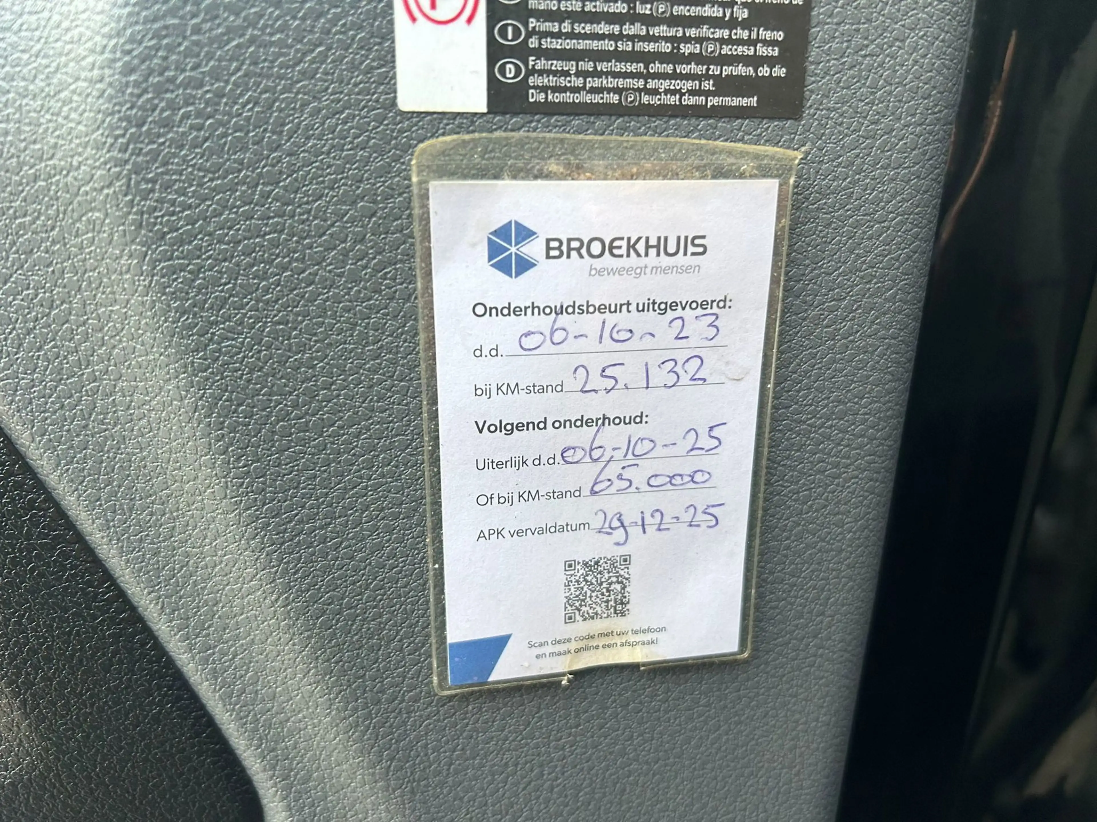 Peugeot e-Expert Standard Asphalt 50 kWh — photo 8