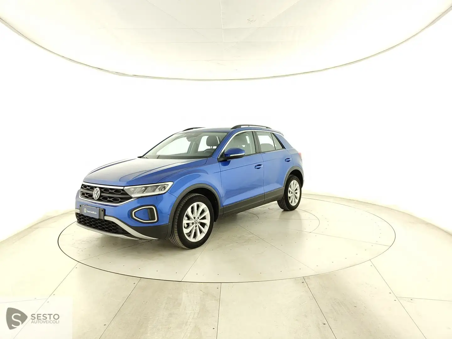 Volkswagen T-Roc 2022 1.5 tsi Life dsg Blauw - 1