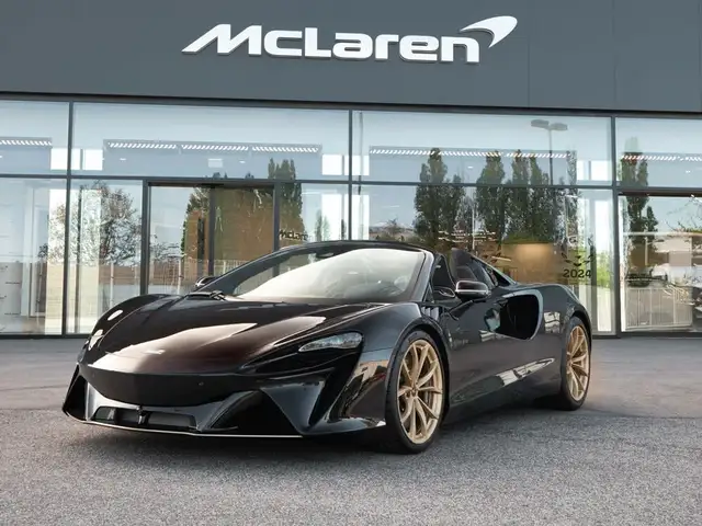 McLaren Artura Spider / 1.99% Leasingaktion / B&W / Lift