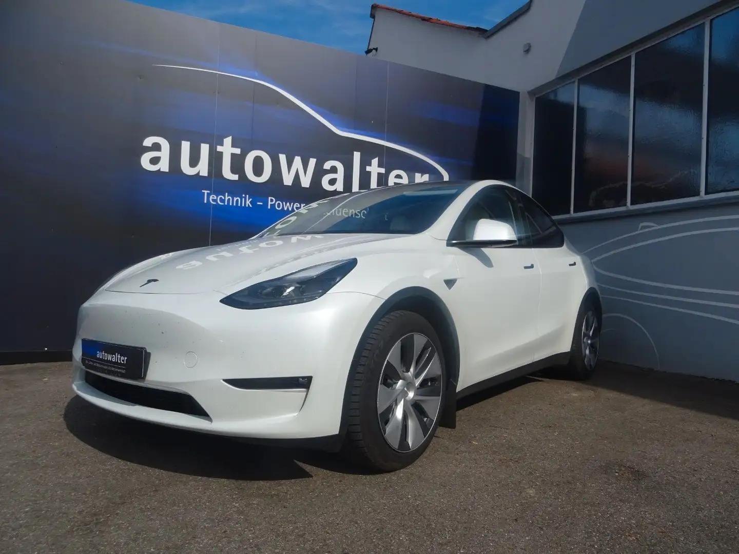 Tesla Model Y Long Range Dual AWD Blanc - 2