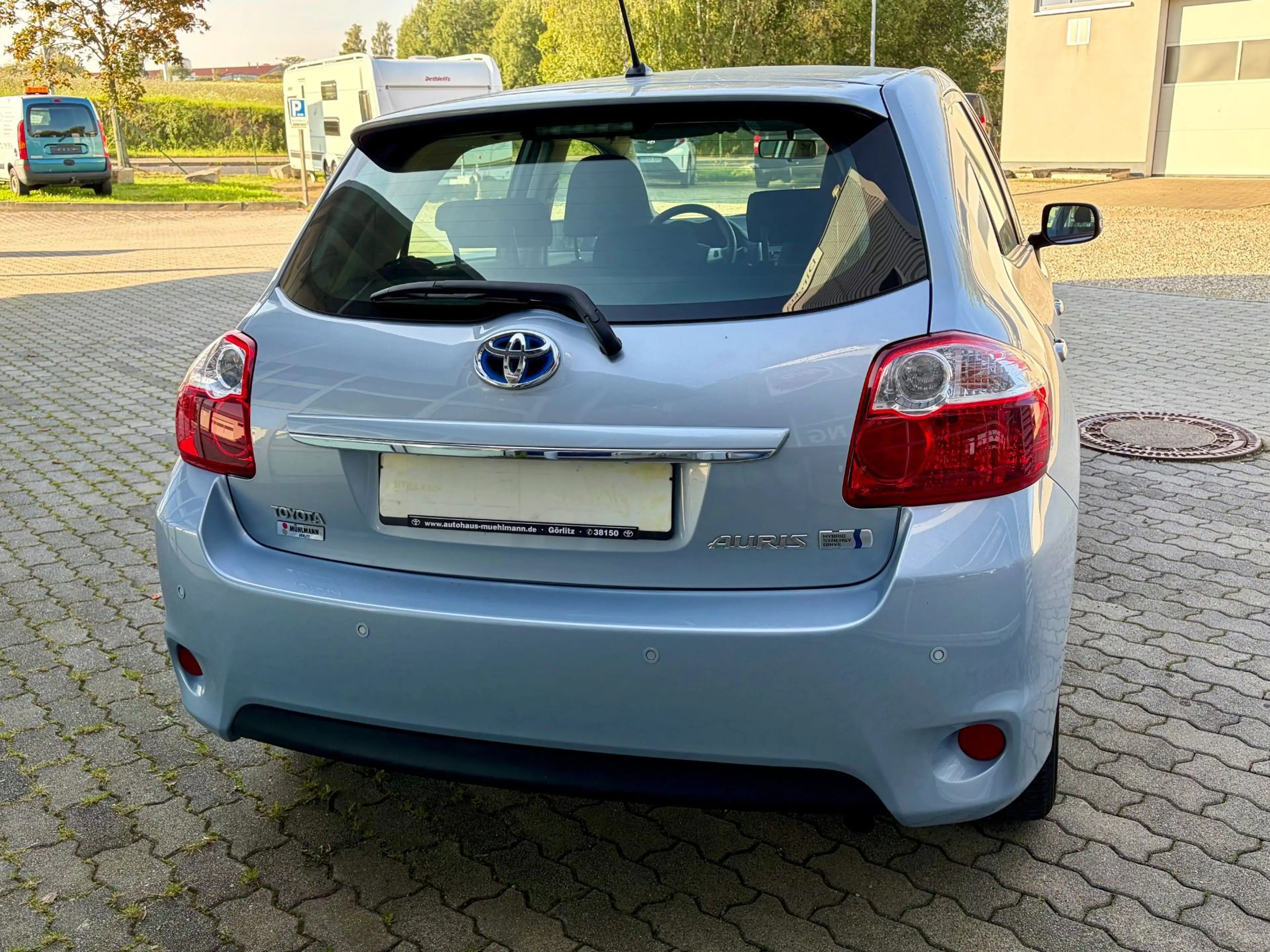 Toyota Auris 1.8 (Hybrid) Life — photo 6