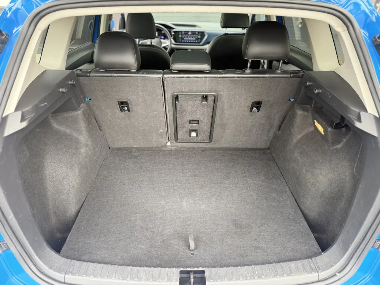 Volkswagen Taos снимка Volkswagen Taos
