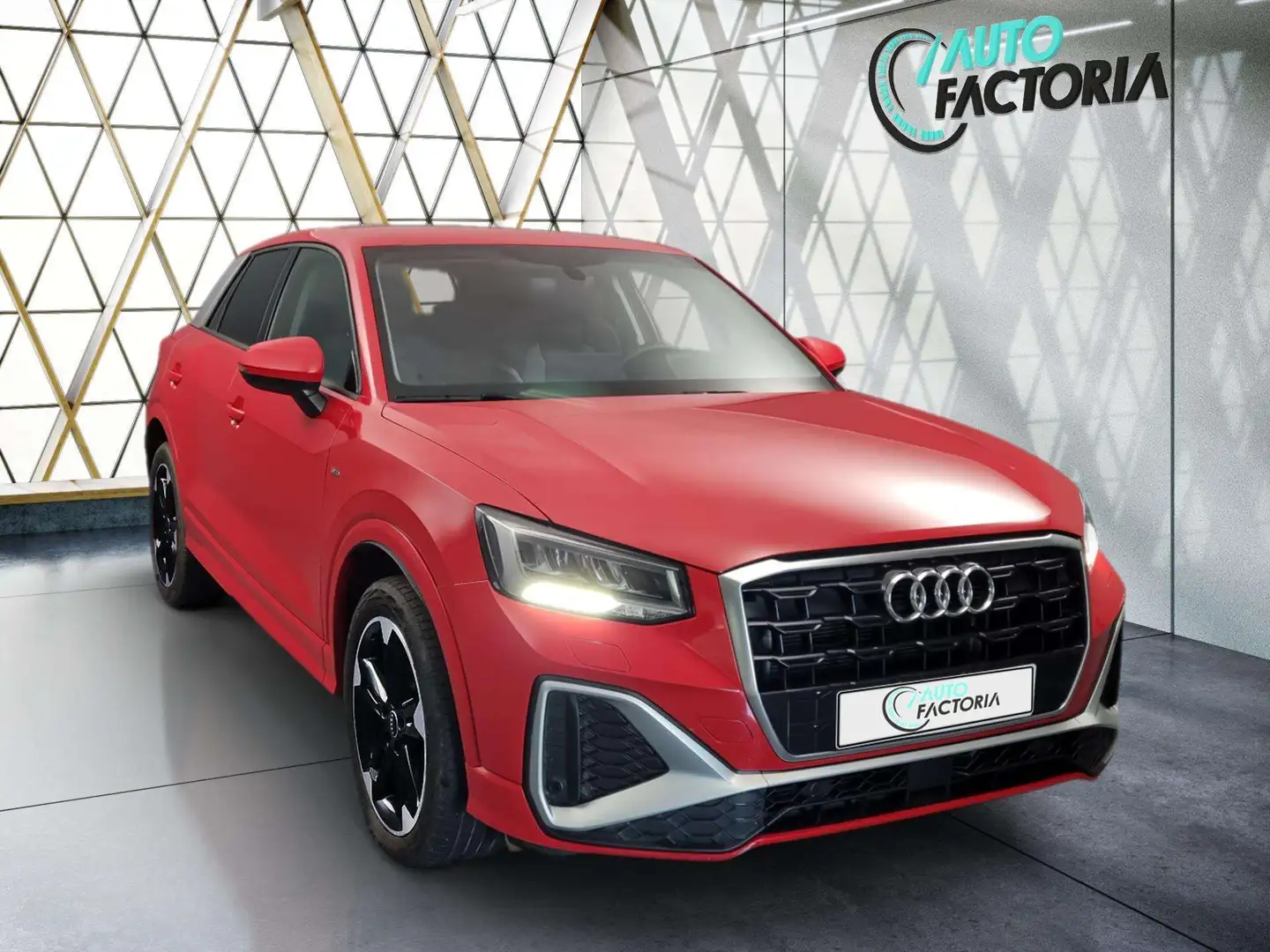 Audi Q2 -26% 30 TFSI 110cv S-Line+GPS+CAM+FULL LED+Options Rouge - 2