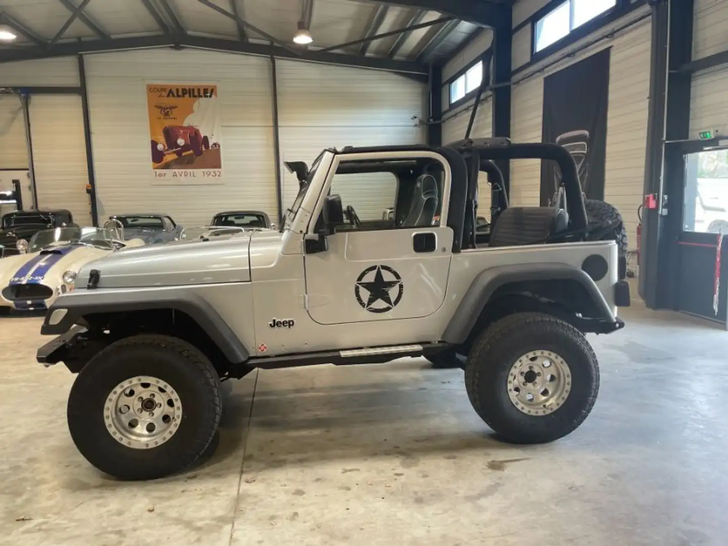 Jeep Wrangler 4.0 BVA BACHE Gris - 2