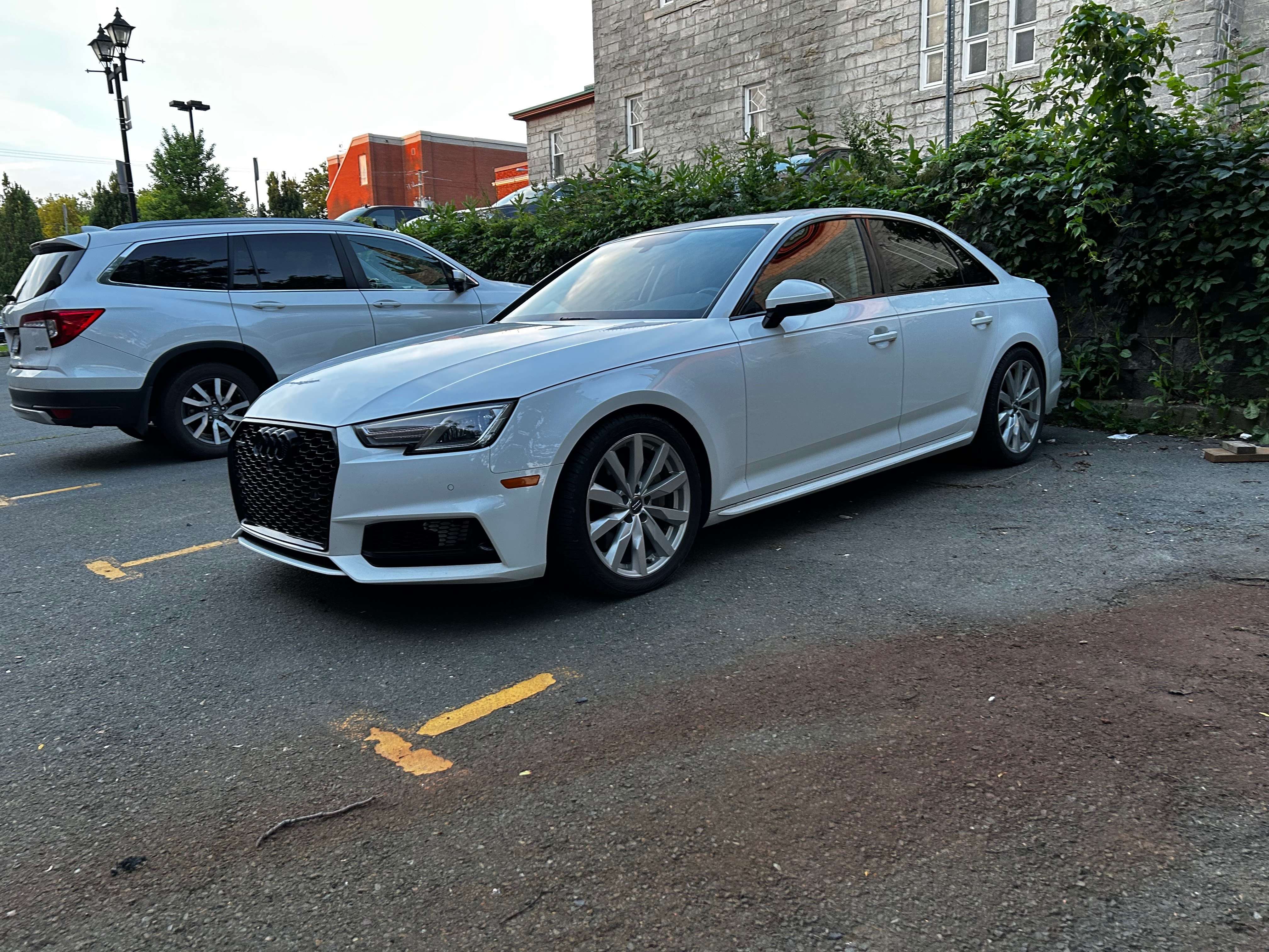2018 Audi A4 Komfort alt 2