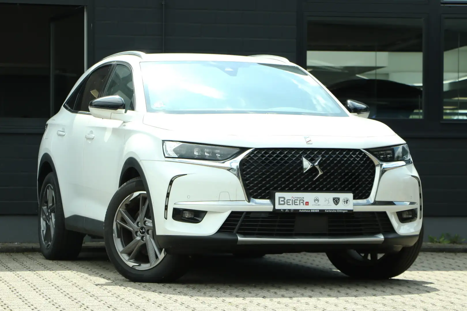 DS Automobiles DS 7 Crossback DS7 Crossback Hybrid 4x2 Rivoli + Navi./ Sitzh./ P Weiß - 2