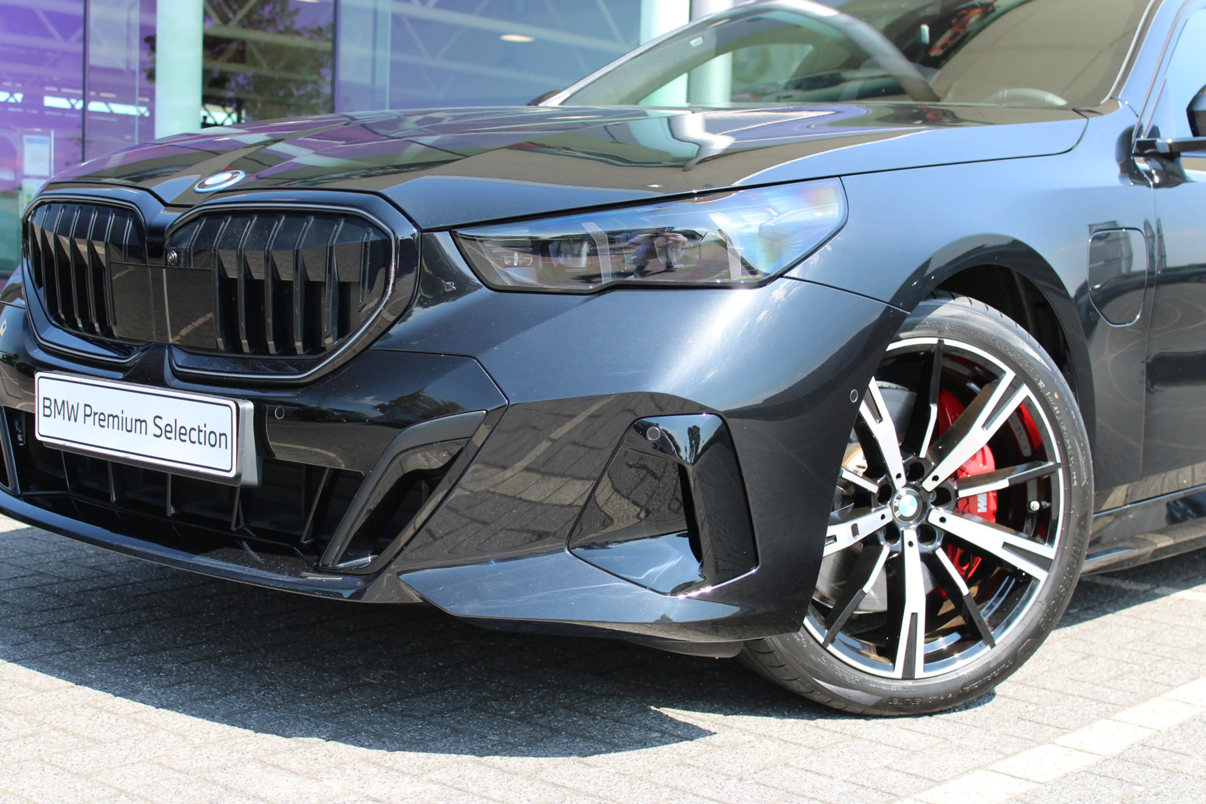 BMW 550 5 Serie Touring 550e xDrive M Sport Automaat / Tre — photo 2