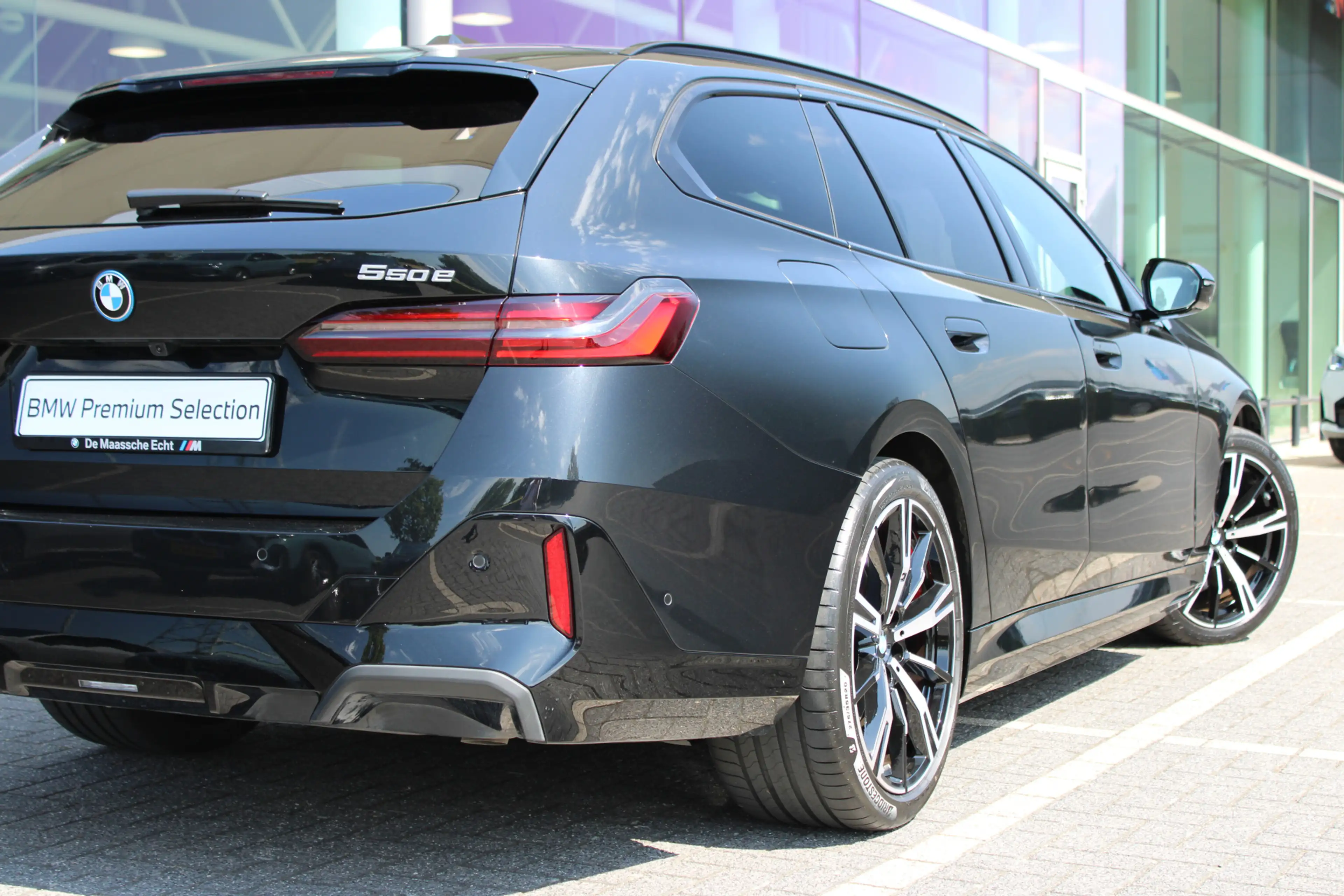 BMW 550 5 Serie Touring 550e xDrive M Sport Automaat / Tre — photo 9
