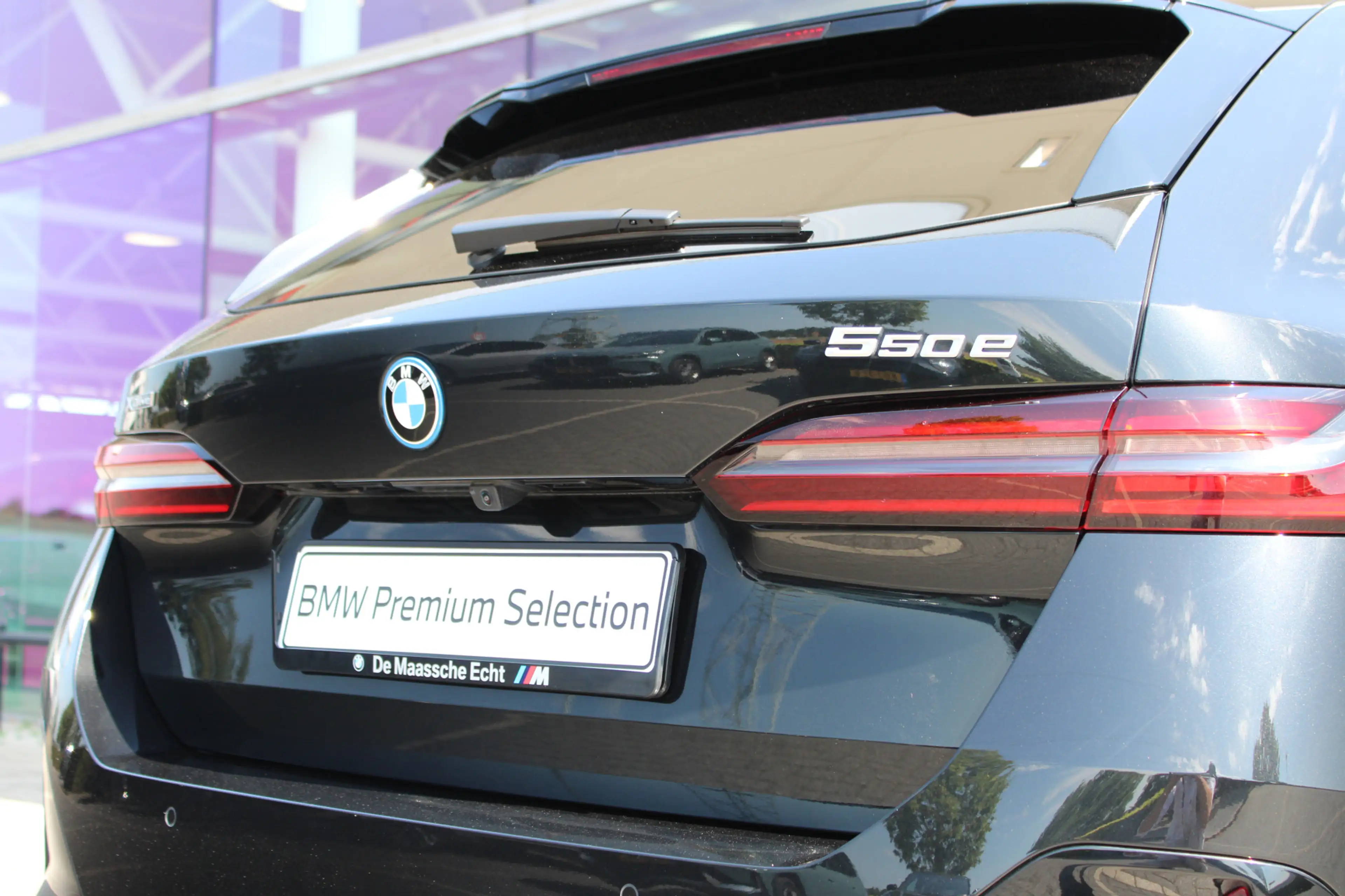 BMW 550 5 Serie Touring 550e xDrive M Sport Automaat / Tre — photo 10