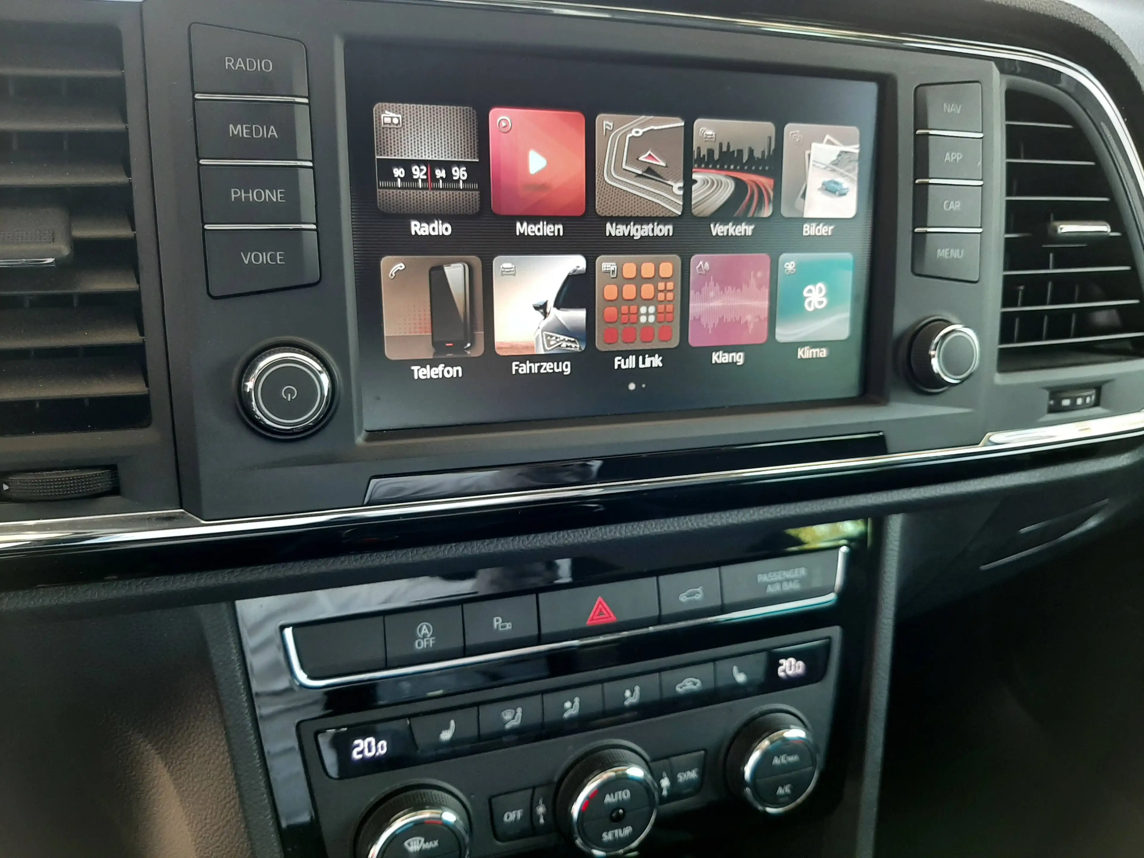 SEAT Ateca Xcellence *Ihr Seat Vertragspartner* — photo 11