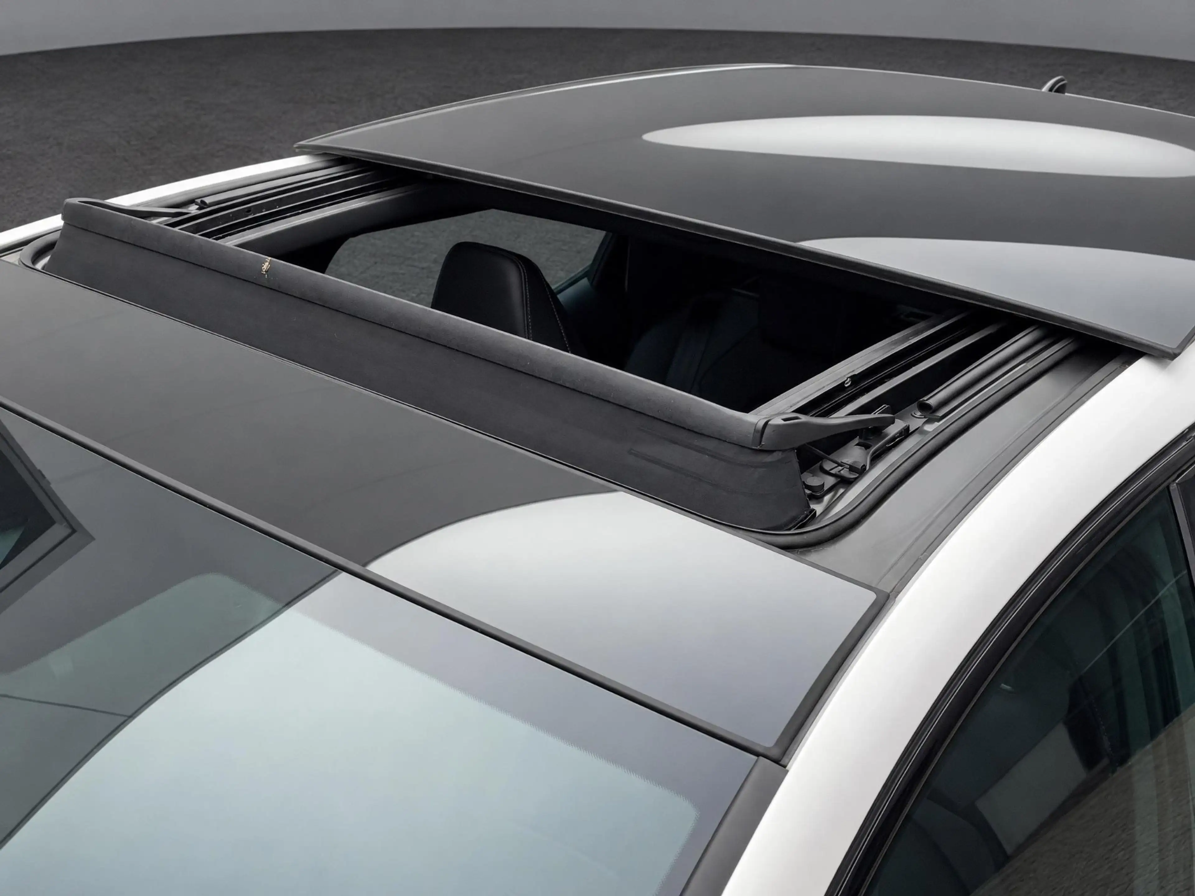 CUPRA Leon 1.4 TSI 245pk DSG eHybrid VZ Business · Camera · P — photo 9