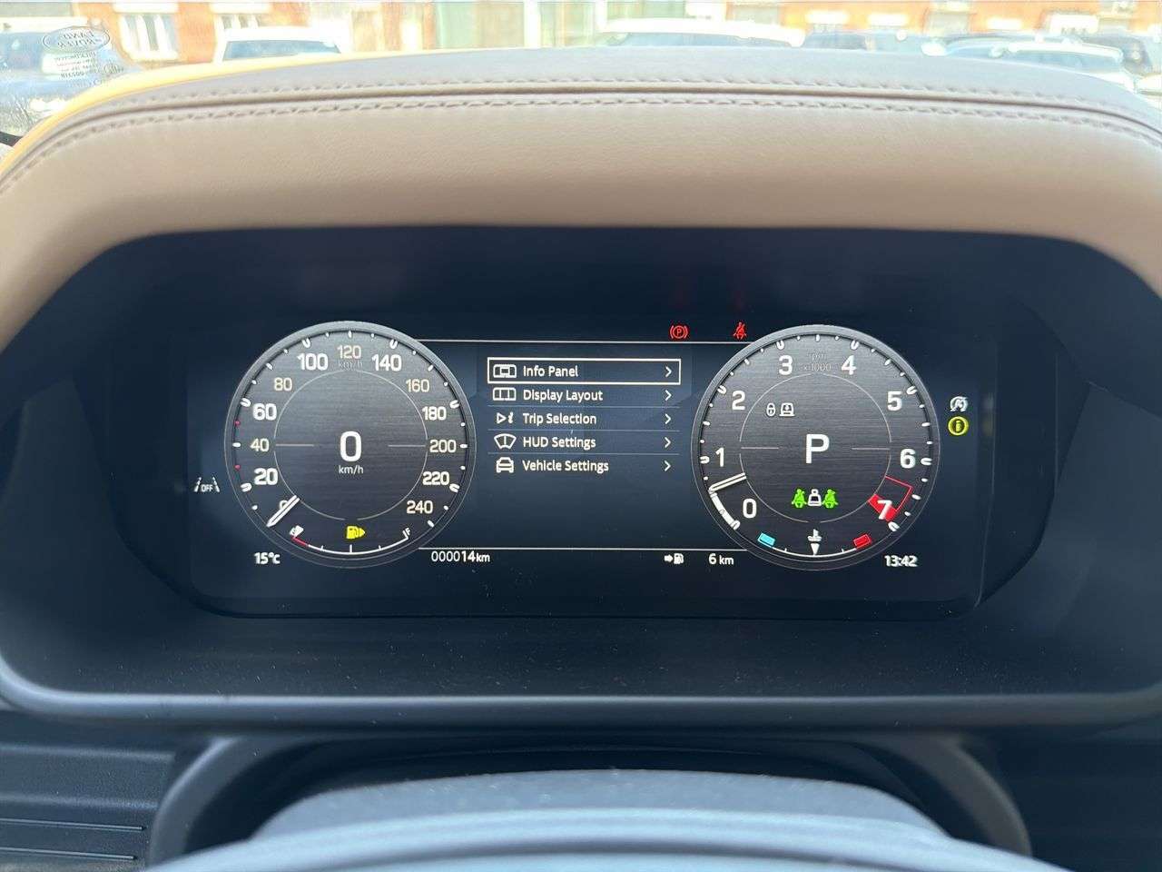 2026 Land Rover Defender 110 P525 V8 thumb 12